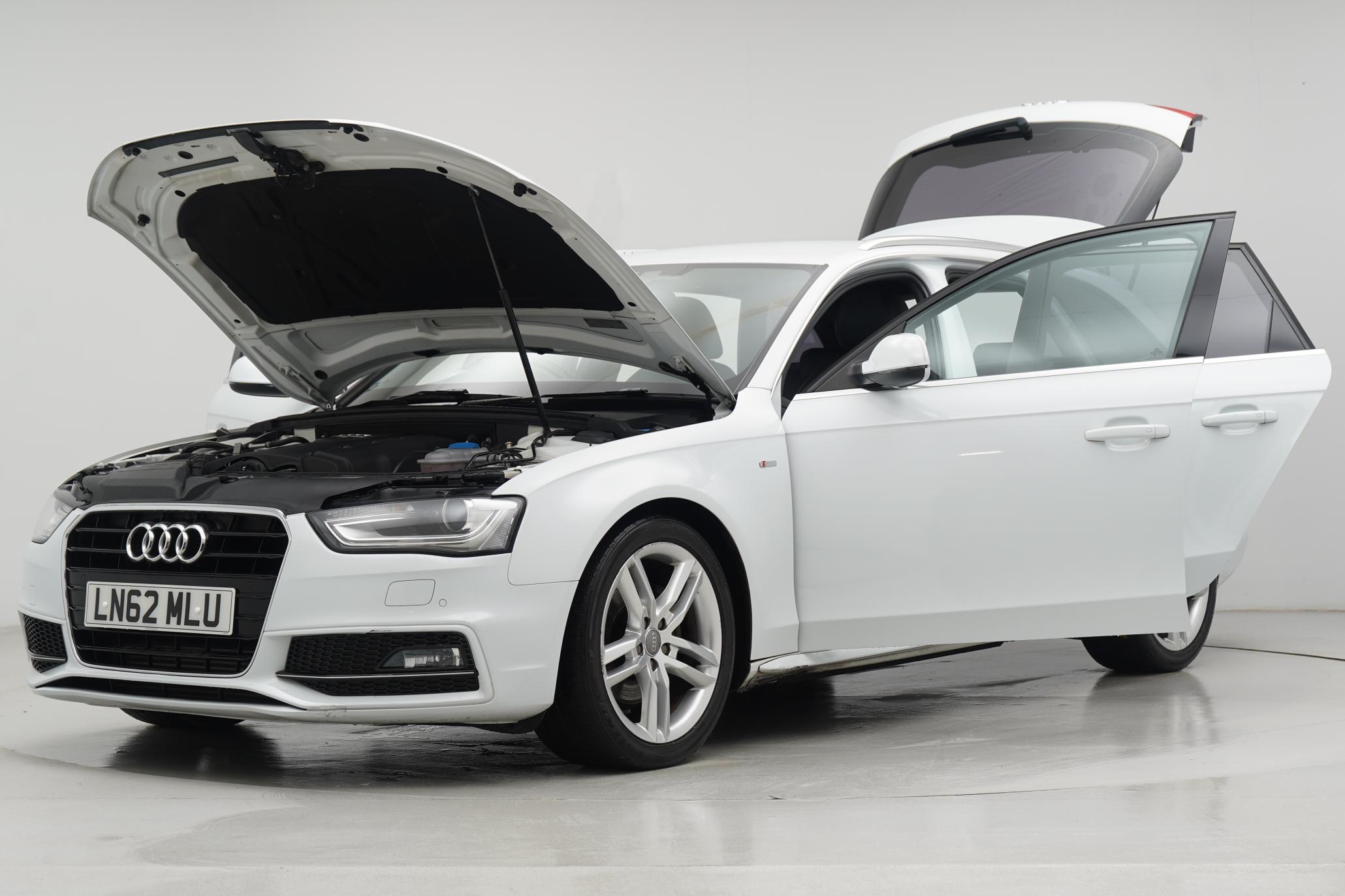 Audi A4 Avant 2.0 TFSI S line Estate 5dr Petrol Multitronic Euro 5 (s/s) (211 ps)