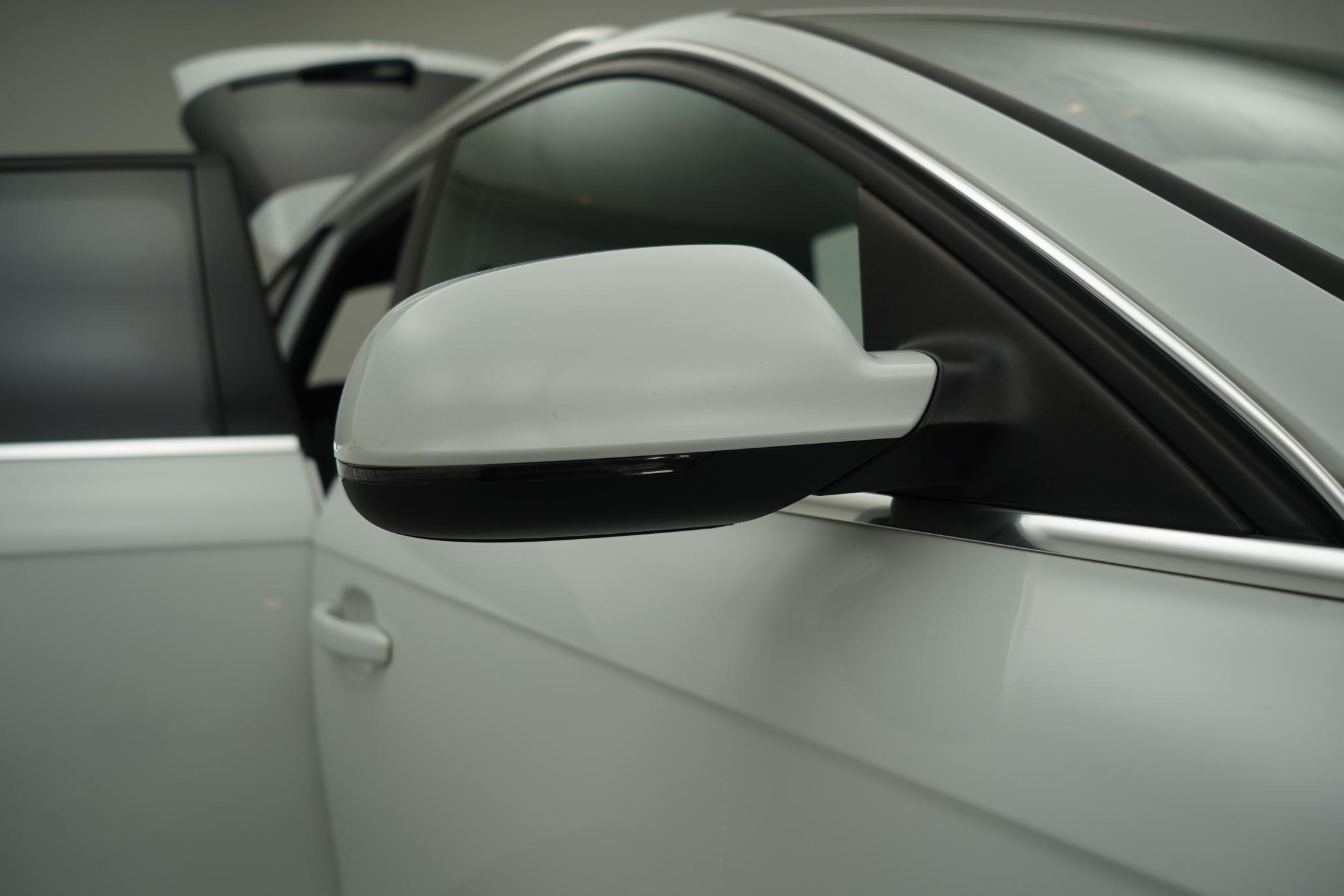 Audi A4 Avant 2.0 TFSI S line Estate 5dr Petrol Multitronic Euro 5 (s/s) (211 ps)