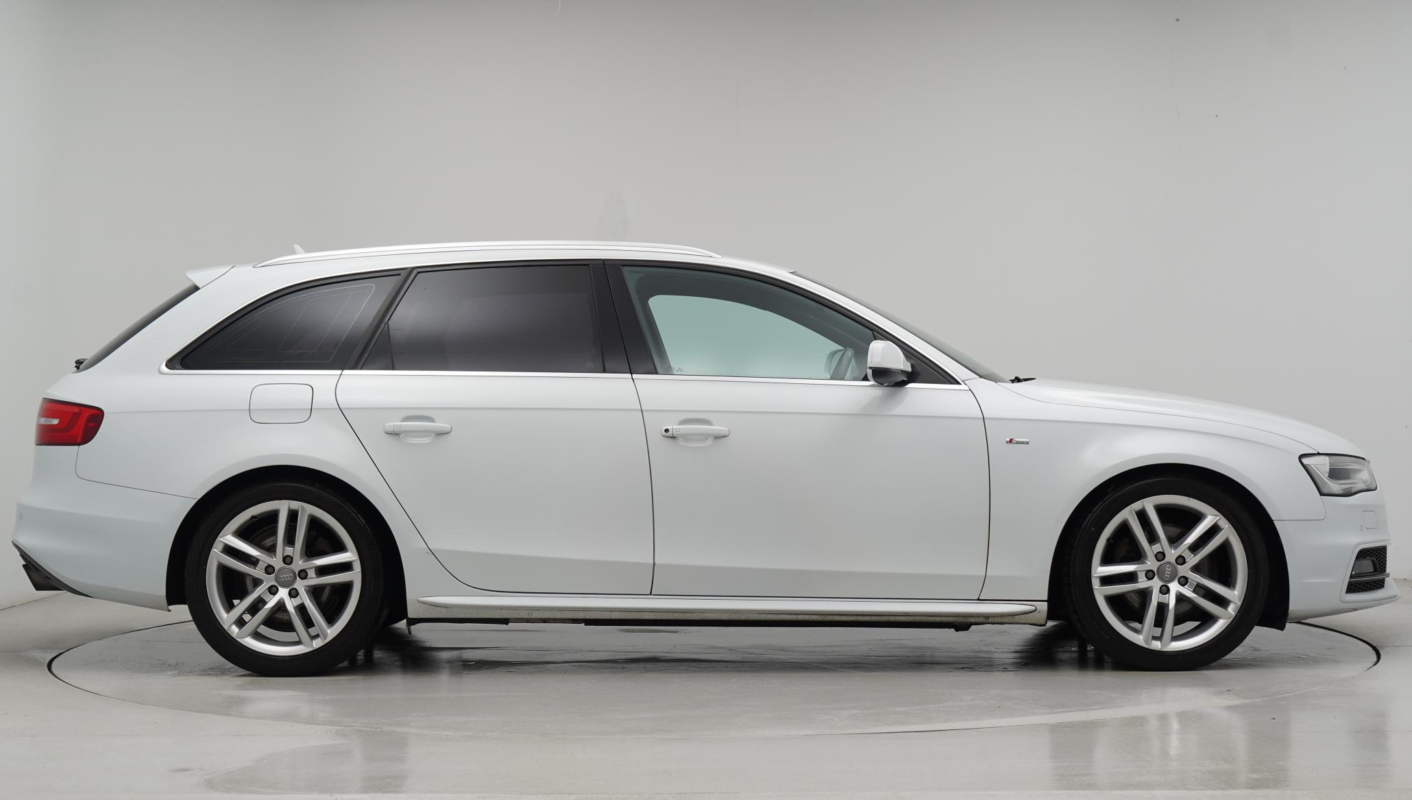 Audi A4 Avant 2.0 TFSI S line Estate 5dr Petrol Multitronic Euro 5 (s/s) (211 ps)