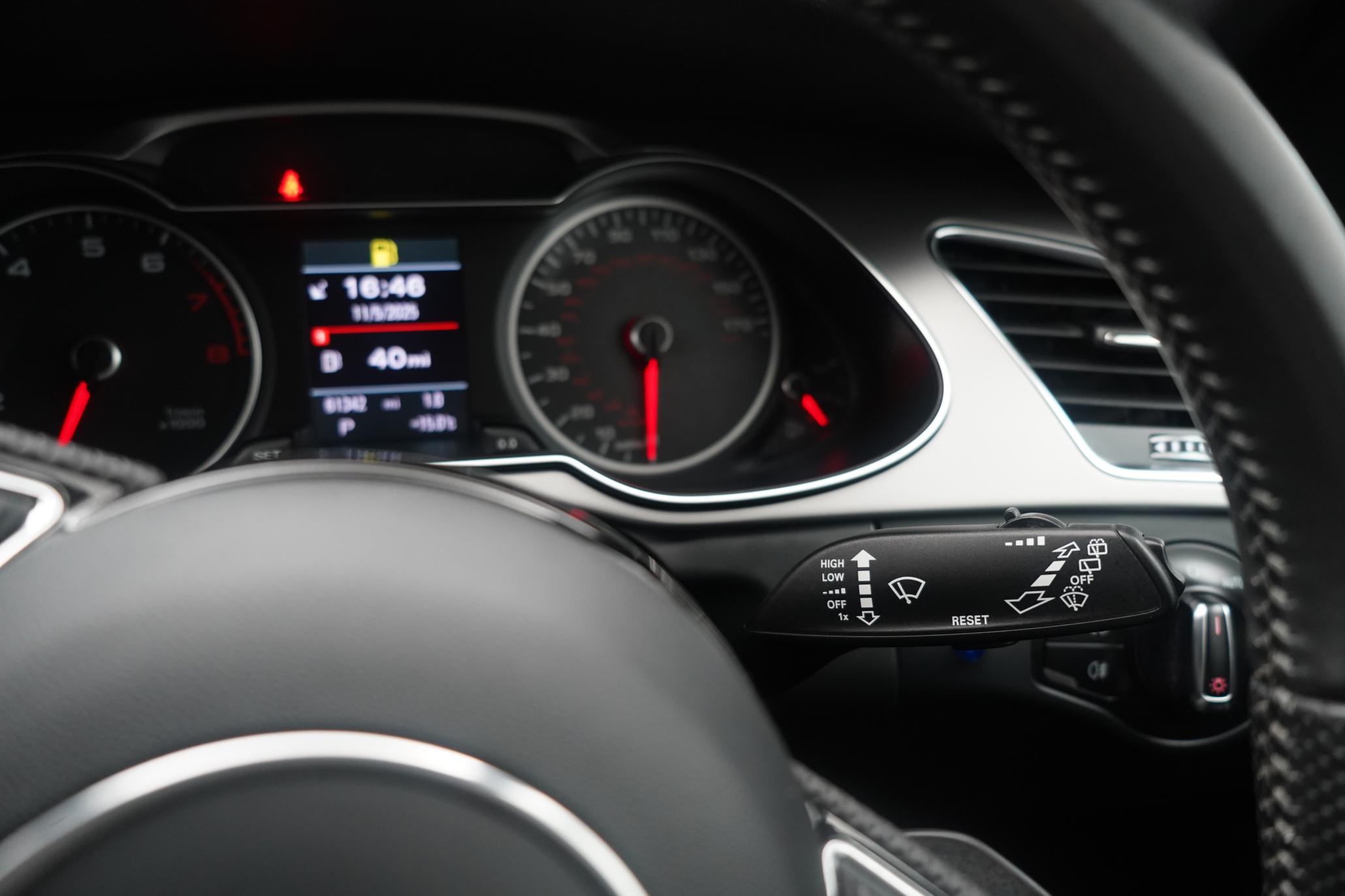 Audi A4 Avant 2.0 TFSI S line Estate 5dr Petrol Multitronic Euro 5 (s/s) (211 ps)