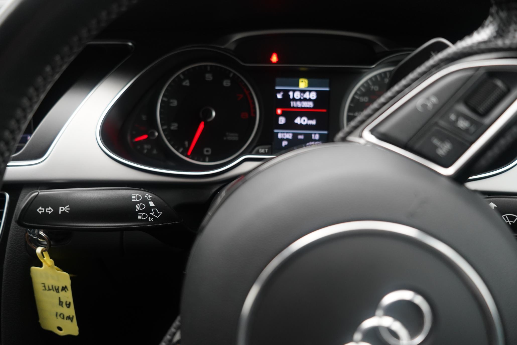 Audi A4 Avant 2.0 TFSI S line Estate 5dr Petrol Multitronic Euro 5 (s/s) (211 ps)