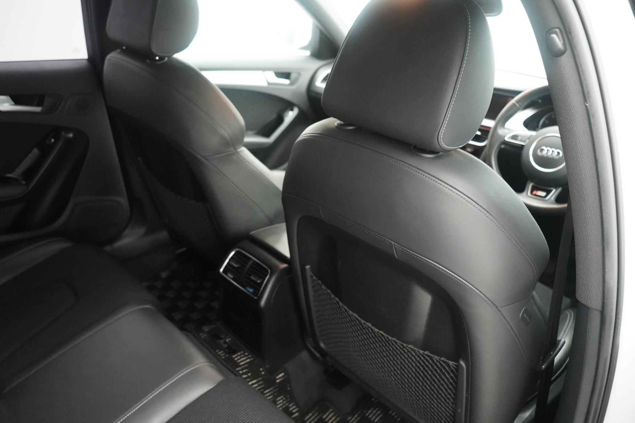 Audi A4 Avant 2.0 TFSI S line Estate 5dr Petrol Multitronic Euro 5 (s/s) (211 ps)