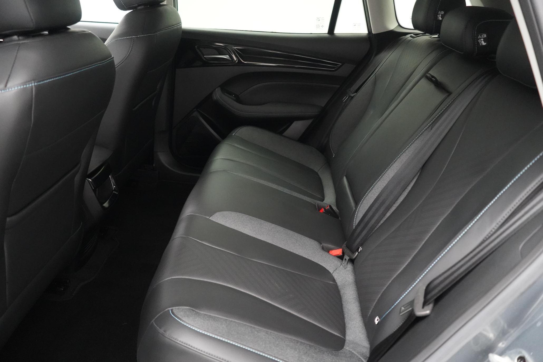 MG MG5 61.1kWh Trophy Long Range Estate 5dr Electric Auto (156 ps)