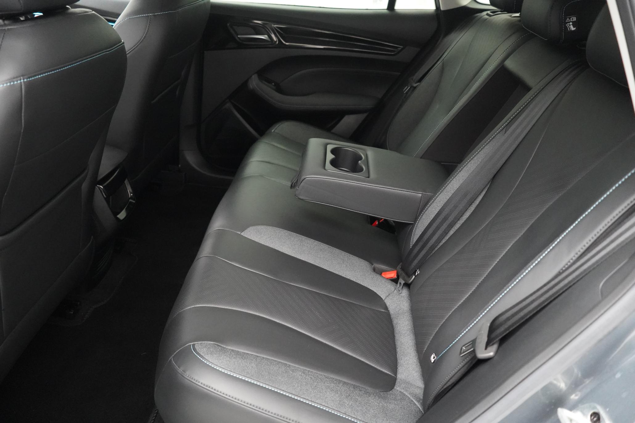 MG MG5 61.1kWh Trophy Long Range Estate 5dr Electric Auto (156 ps)