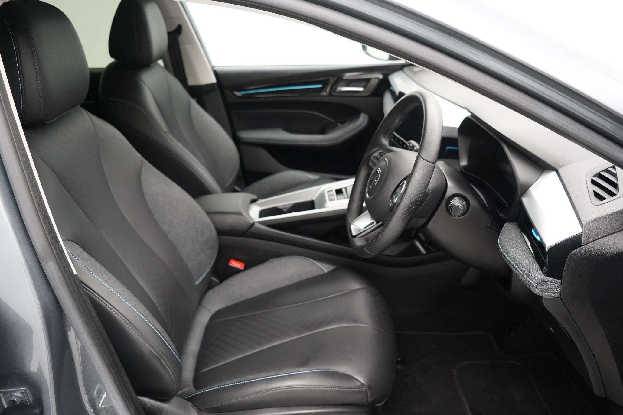 MG MG5 61.1kWh Trophy Long Range Estate 5dr Electric Auto (156 ps)