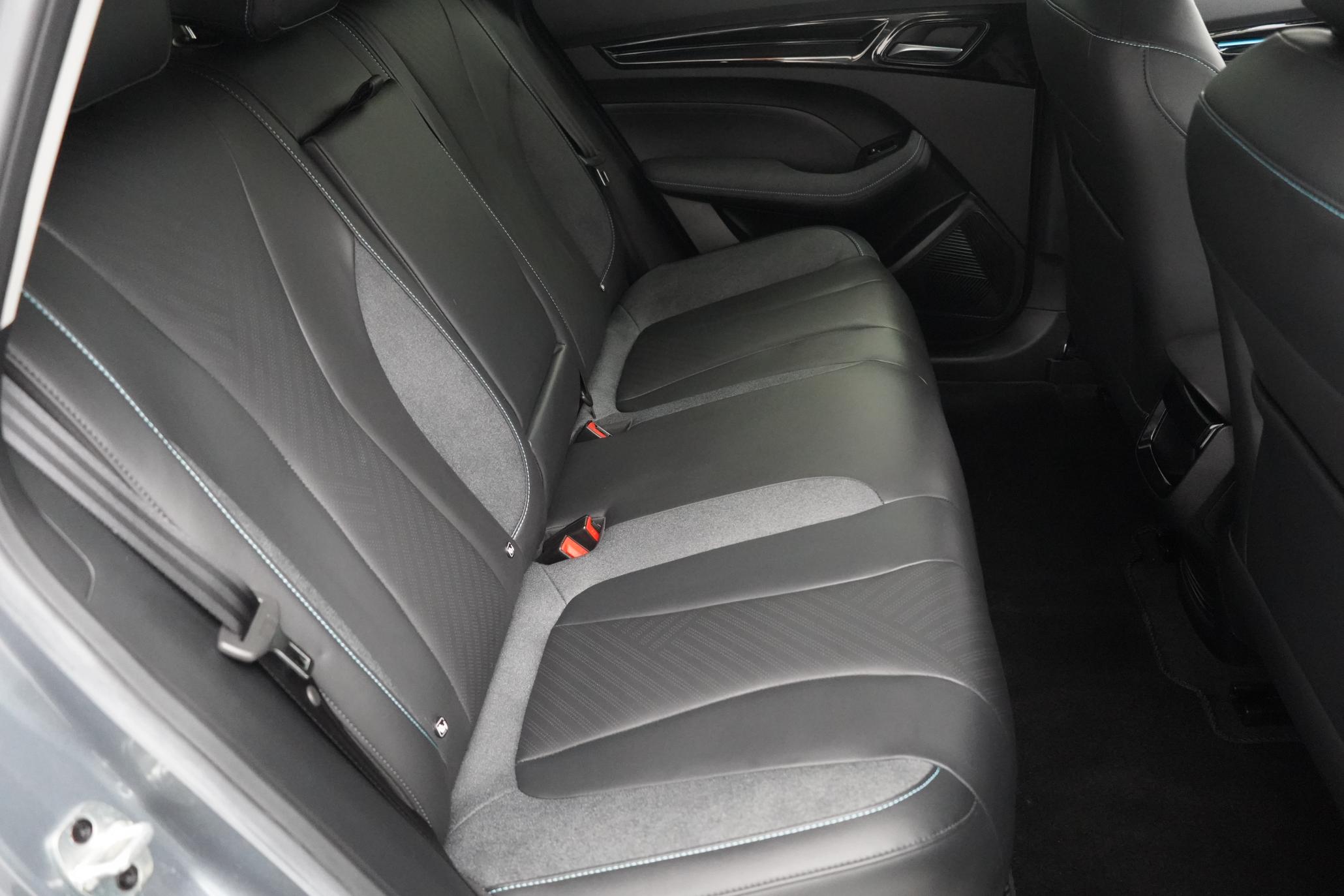 MG MG5 61.1kWh Trophy Long Range Estate 5dr Electric Auto (156 ps)