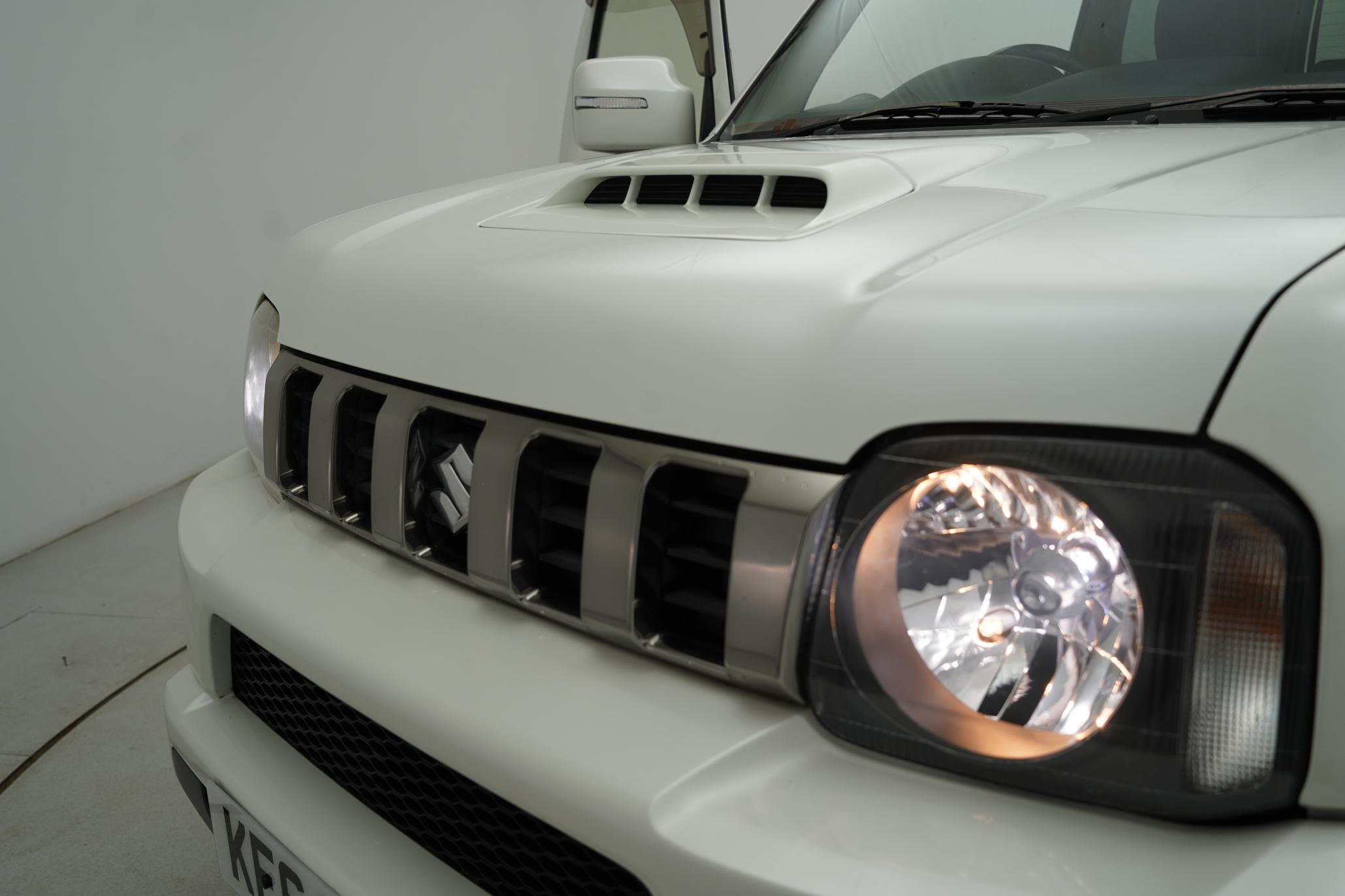 Suzuki Jimny 1.3 VVT SZ4 SUV 3dr Petrol Auto 4WD Euro 5 (85 ps)