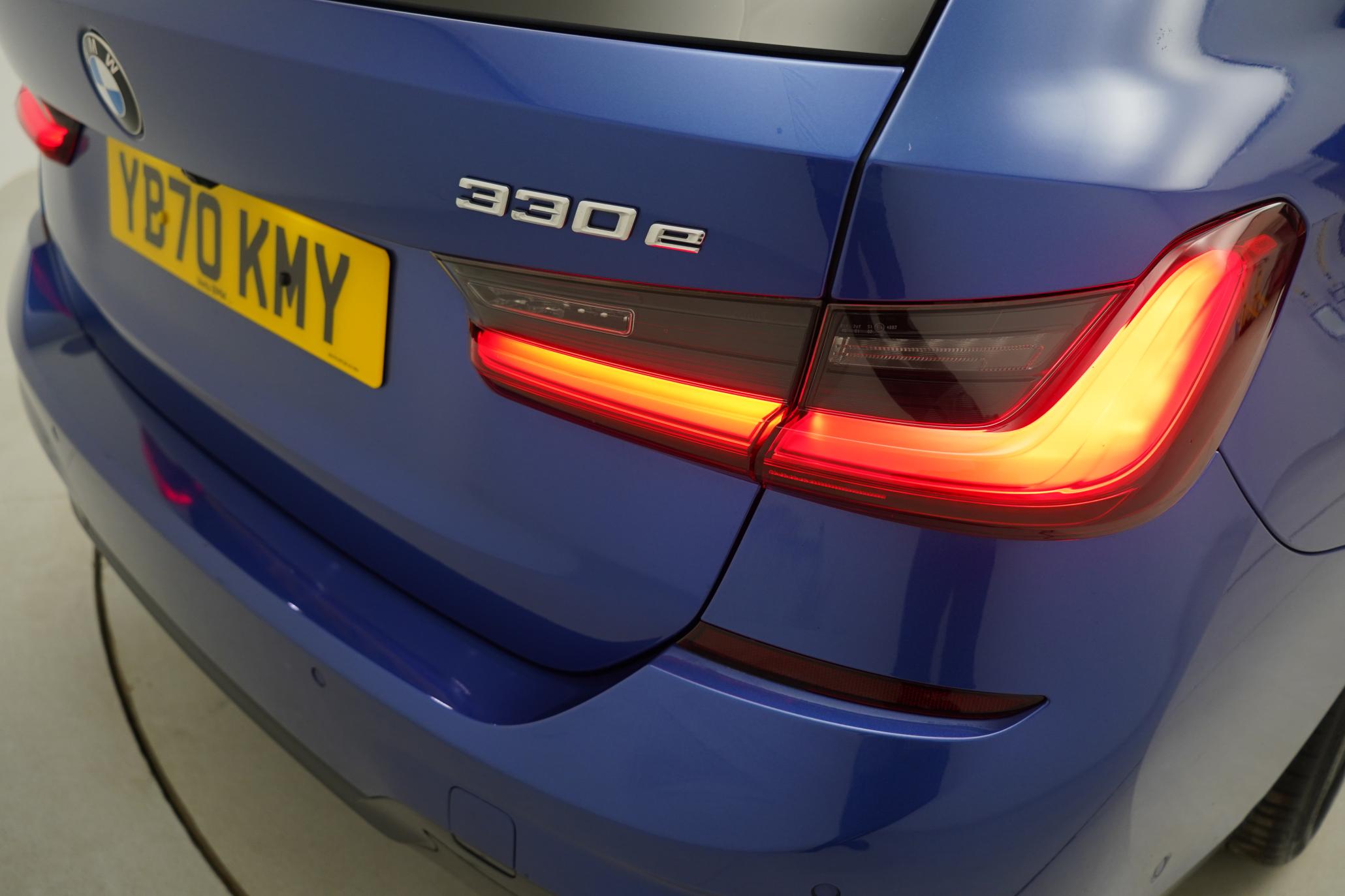 BMW 3 Series 2.0 330e 12kWh M Sport Touring 5dr Petrol Plug-in Hybrid Auto Euro 6 (s/s) (292 ps)