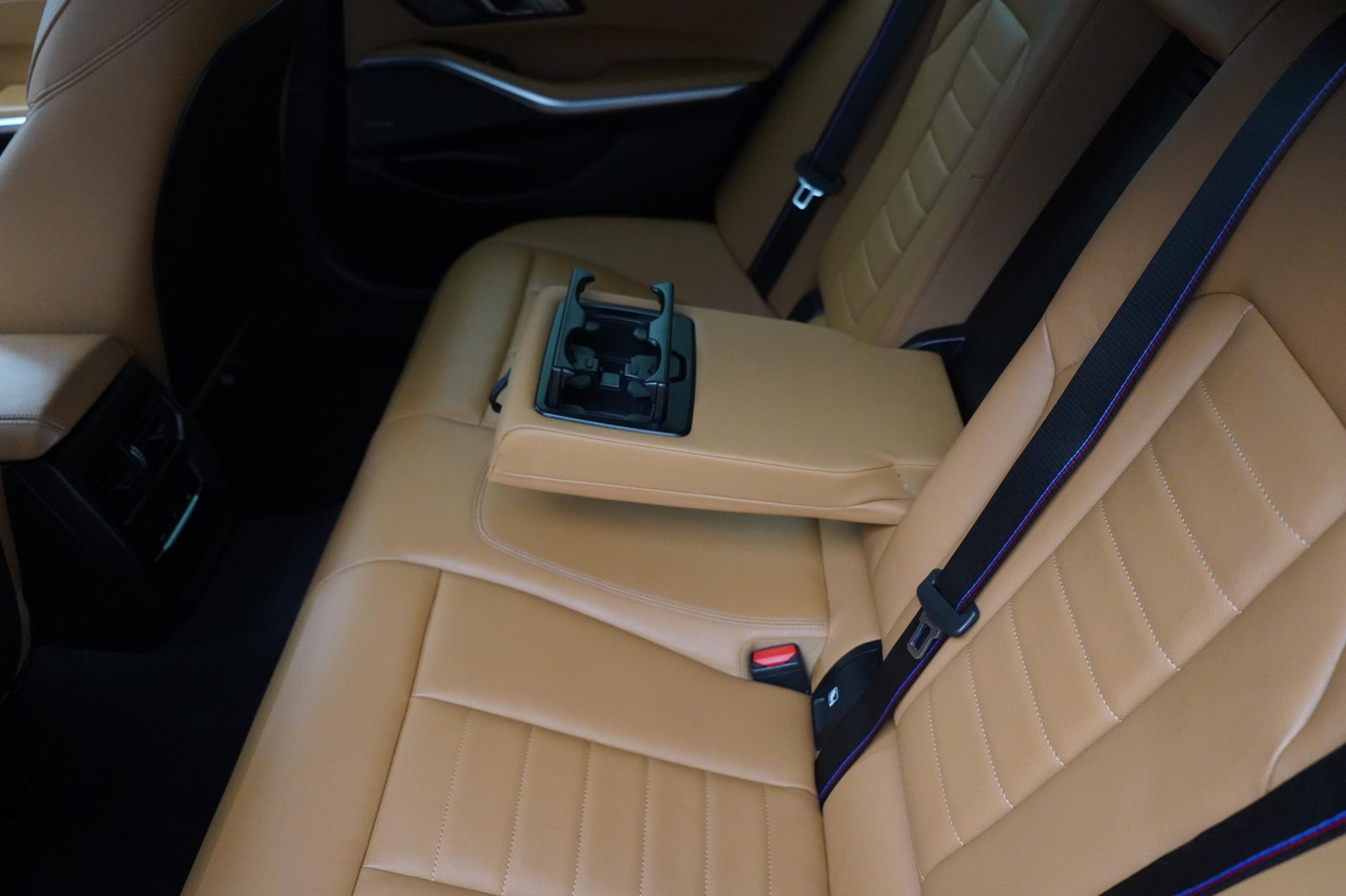 BMW 3 Series 2.0 330e 12kWh M Sport Touring 5dr Petrol Plug-in Hybrid Auto Euro 6 (s/s) (292 ps)