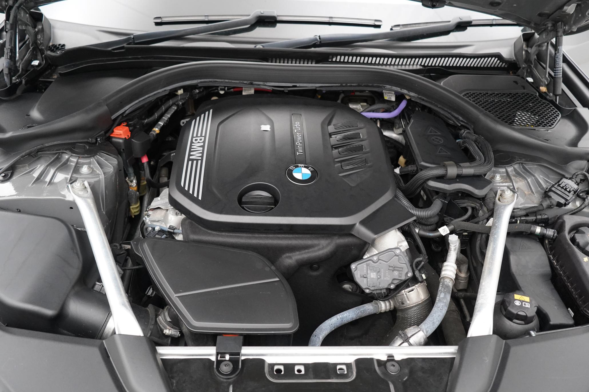 BMW 5 Series 2.0 520d MHT M Sport Touring 5dr Diesel Hybrid Steptronic Euro 6 (s/s) (190 ps)