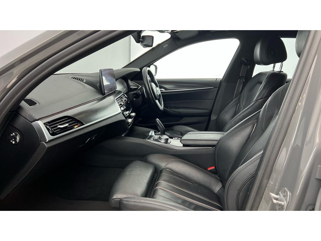 BMW 5 Series 2.0 520d MHT M Sport Touring 5dr Diesel Hybrid Steptronic Euro 6 (s/s) (190 ps)