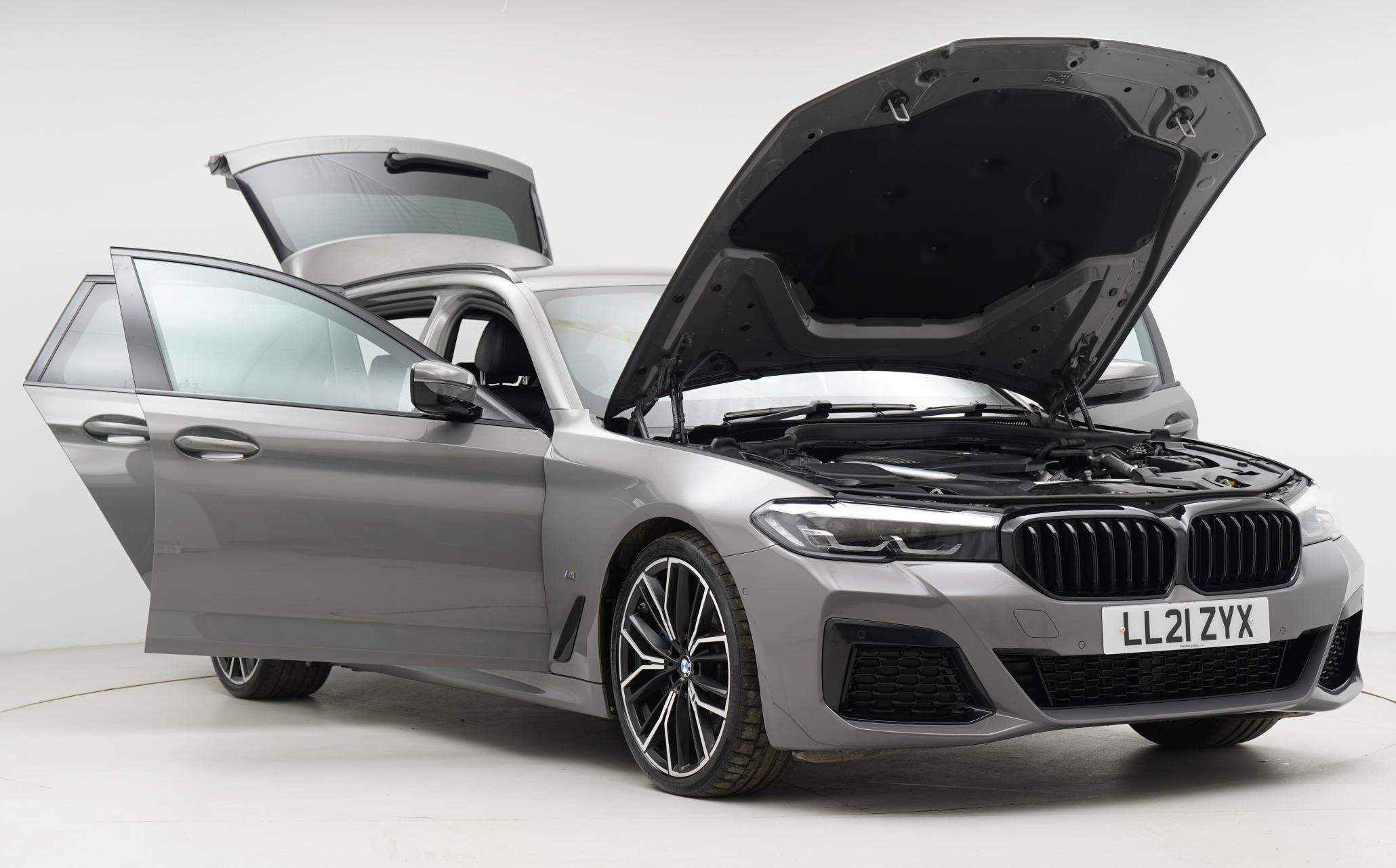 BMW 5 Series 2.0 520d MHT M Sport Touring 5dr Diesel Hybrid Steptronic Euro 6 (s/s) (190 ps)