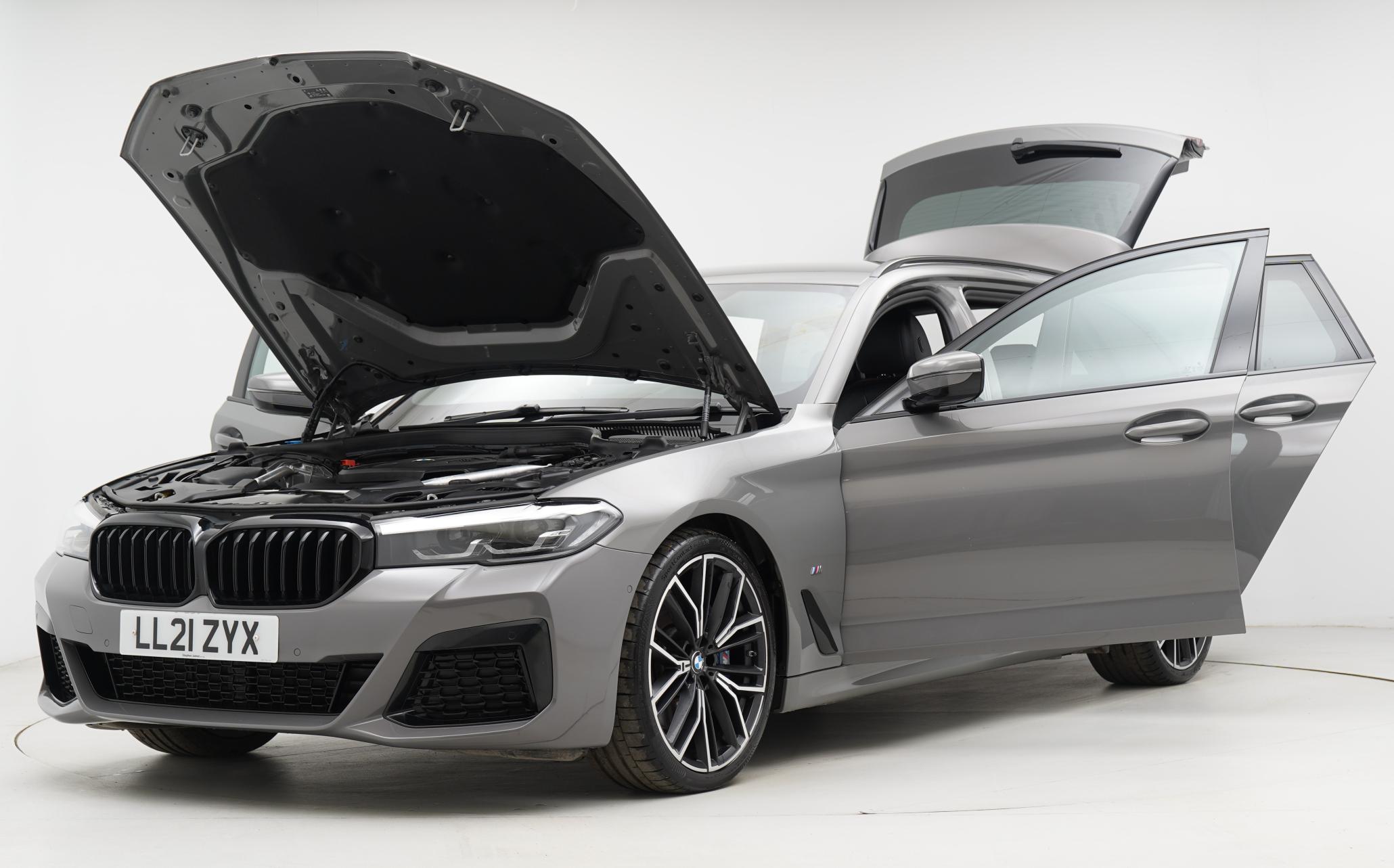 BMW 5 Series 2.0 520d MHT M Sport Touring 5dr Diesel Hybrid Steptronic Euro 6 (s/s) (190 ps)
