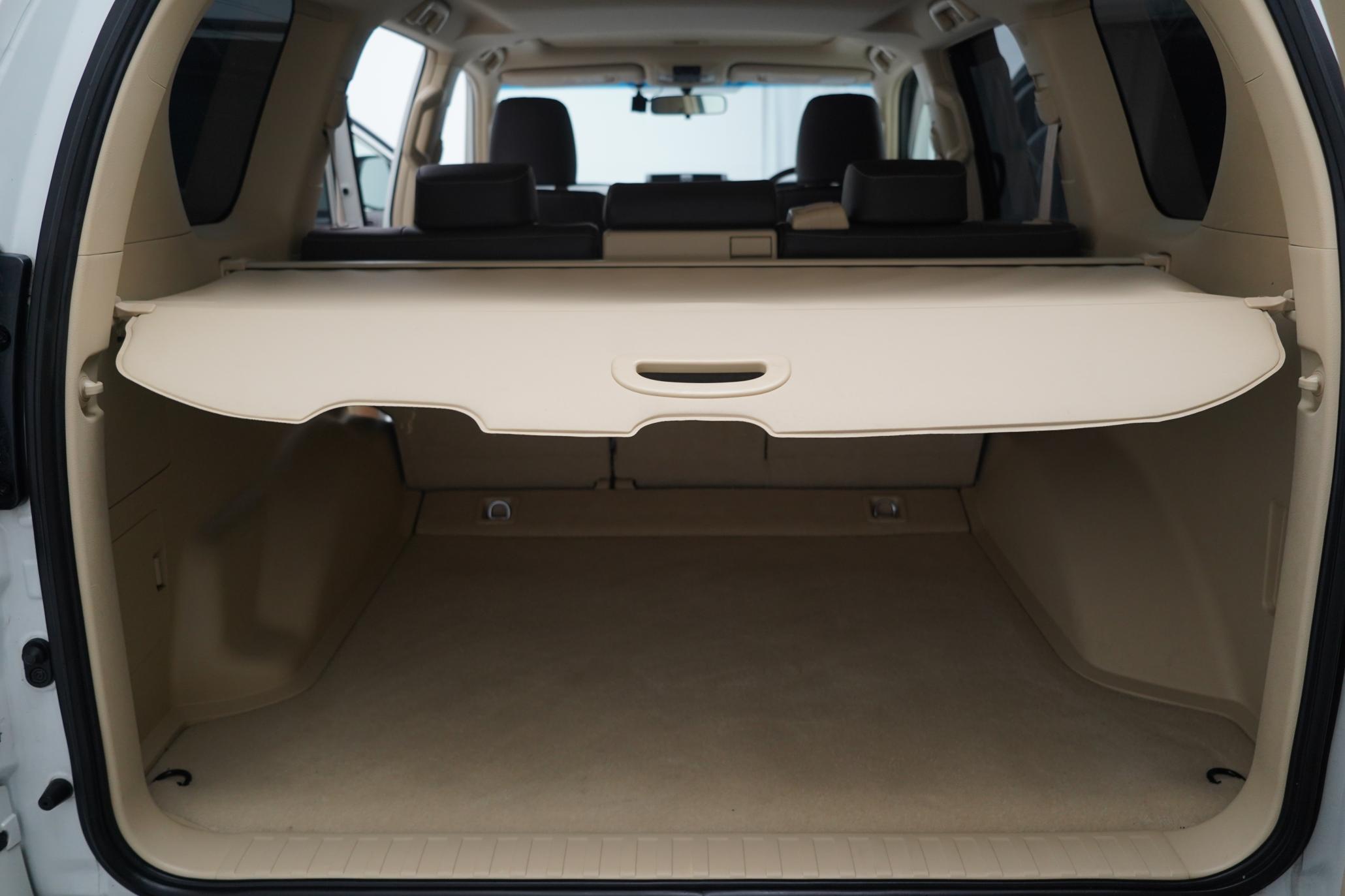 Toyota Land Cruiser 2.8D Invincible SUV 5dr Diesel Auto 4WD Euro 6 (7 Seats) (177 ps)