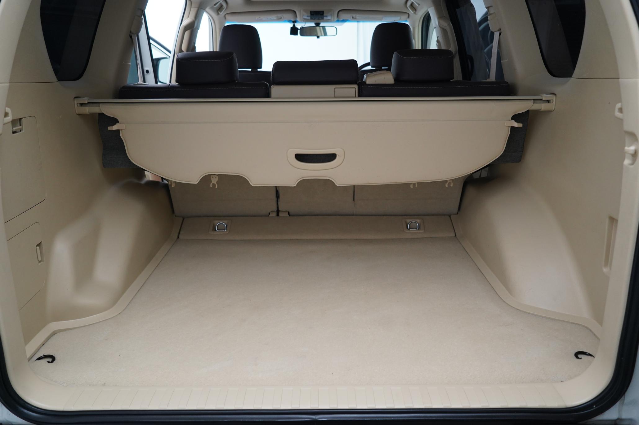 Toyota Land Cruiser 2.8D Invincible SUV 5dr Diesel Auto 4WD Euro 6 (7 Seats) (177 ps)