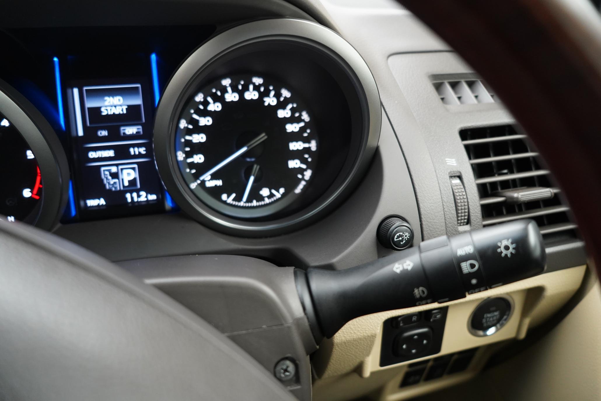 Toyota Land Cruiser 2.8D Invincible SUV 5dr Diesel Auto 4WD Euro 6 (7 Seats) (177 ps)