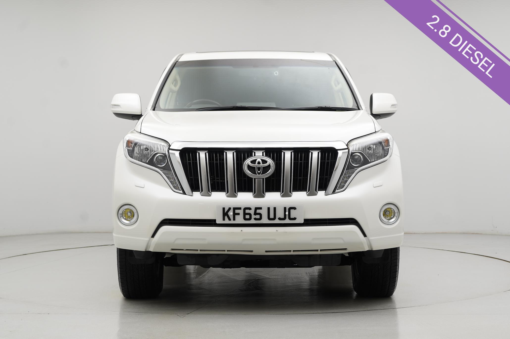 Toyota Land Cruiser 2.8D Invincible SUV 5dr Diesel Auto 4WD Euro 6 (7 Seats) (177 ps)