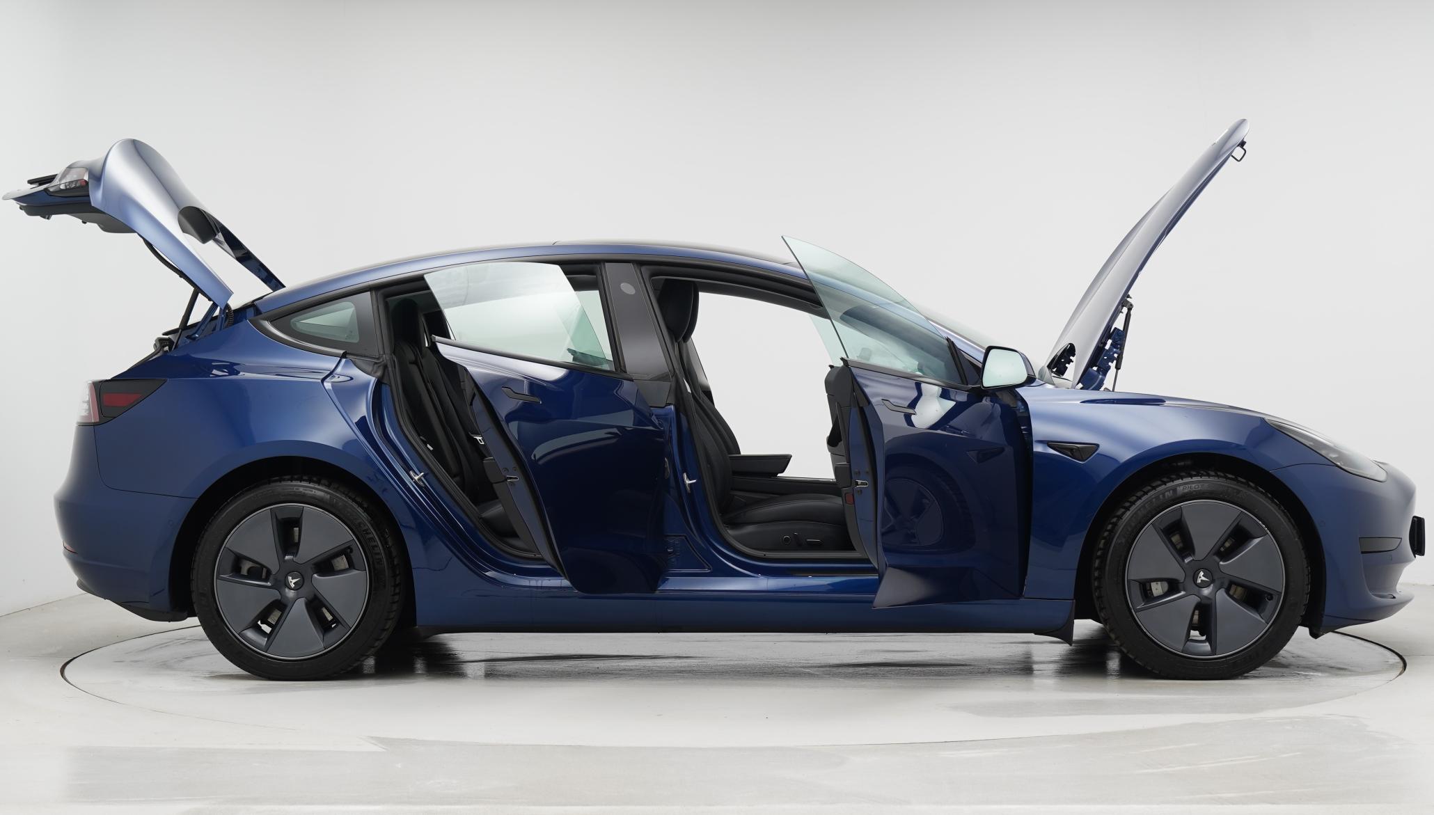 Tesla Model 3 Standard Range Plus Saloon 4dr Electric Auto RWD (241 bhp)