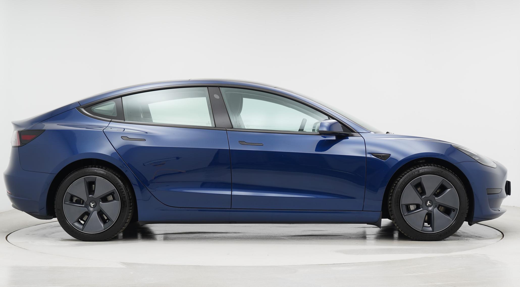 Tesla Model 3 Standard Range Plus Saloon 4dr Electric Auto RWD (241 bhp)