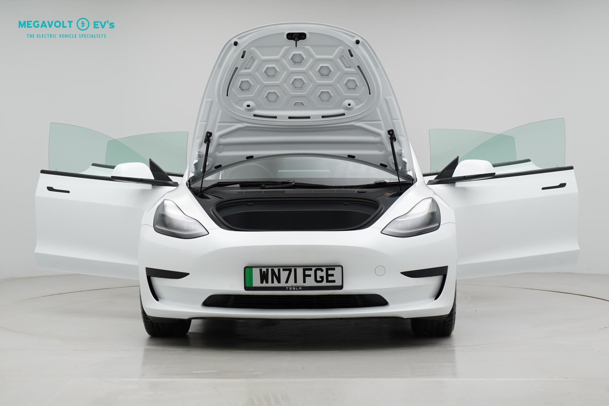 Tesla Model 3 Standard Range Plus Saloon 4dr Electric Auto RWD (241 bhp)