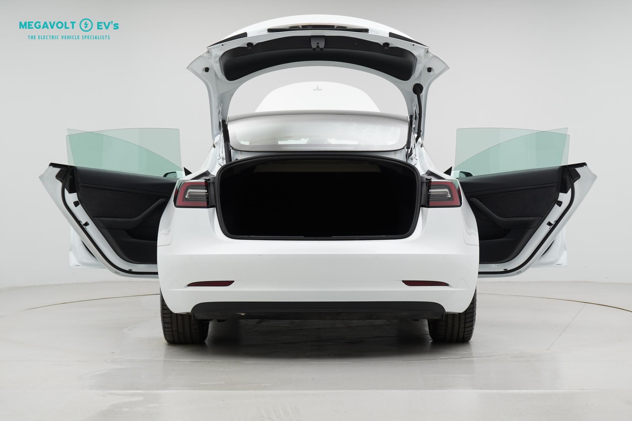 Tesla Model 3 Standard Range Plus Saloon 4dr Electric Auto RWD (241 bhp)