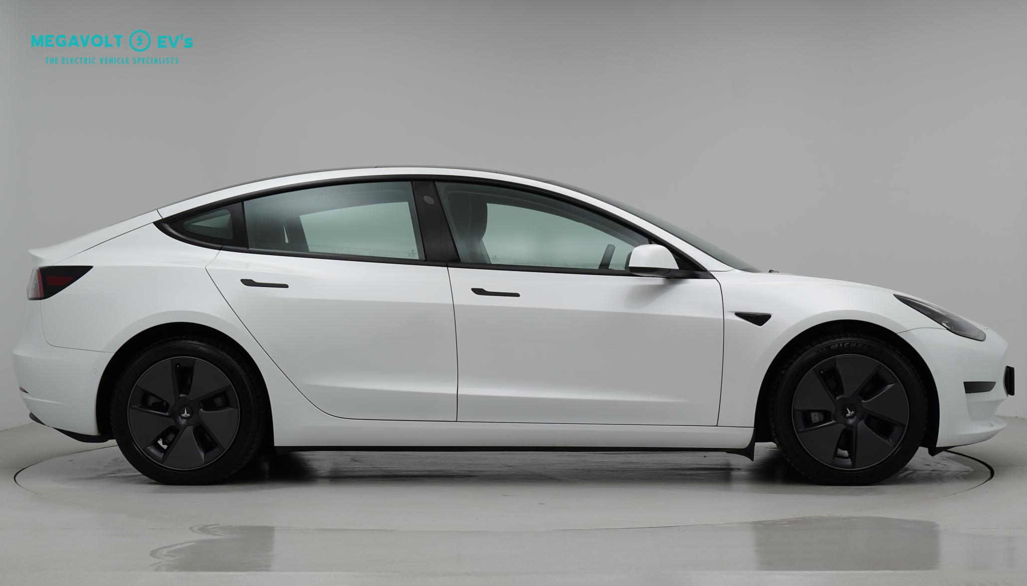 Tesla Model 3 Standard Range Plus Saloon 4dr Electric Auto RWD (241 bhp)