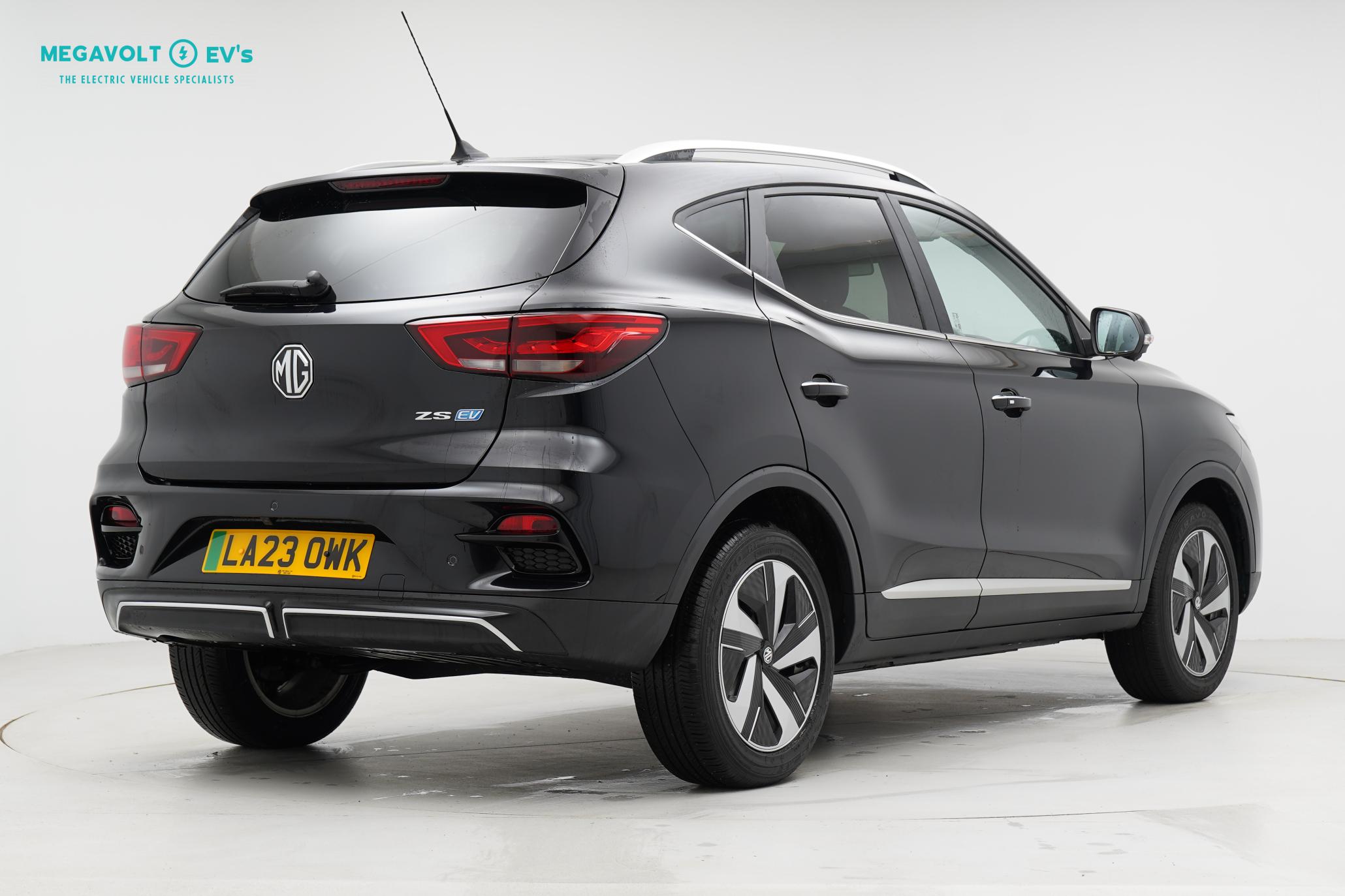 MG MG ZS 72.6kWh Trophy SUV 5dr Electric Auto (156 ps)