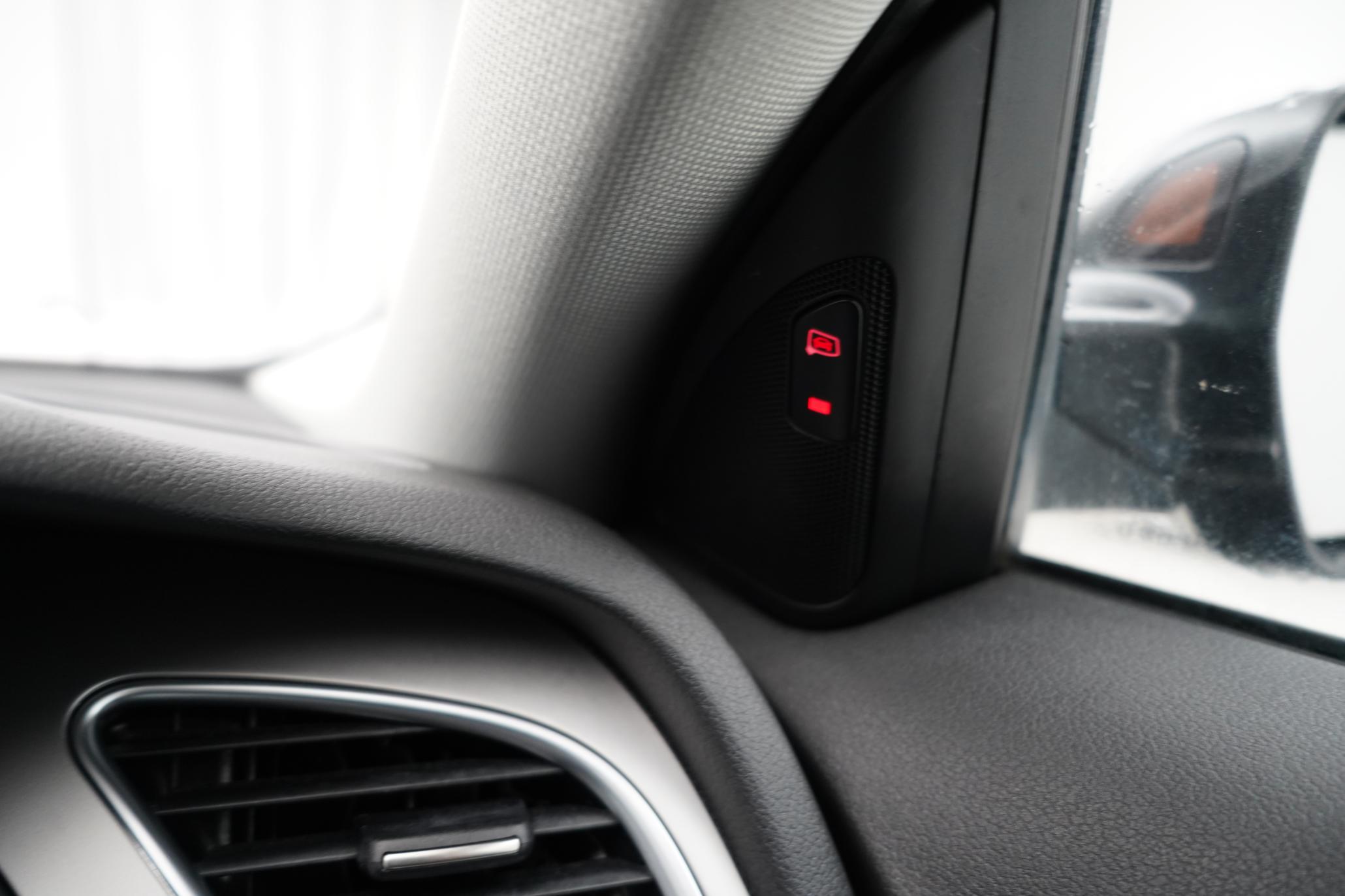 Audi A4 Avant 2.0 TFSI S line Estate 5dr Petrol Multitronic Euro 5 (s/s) (211 ps)