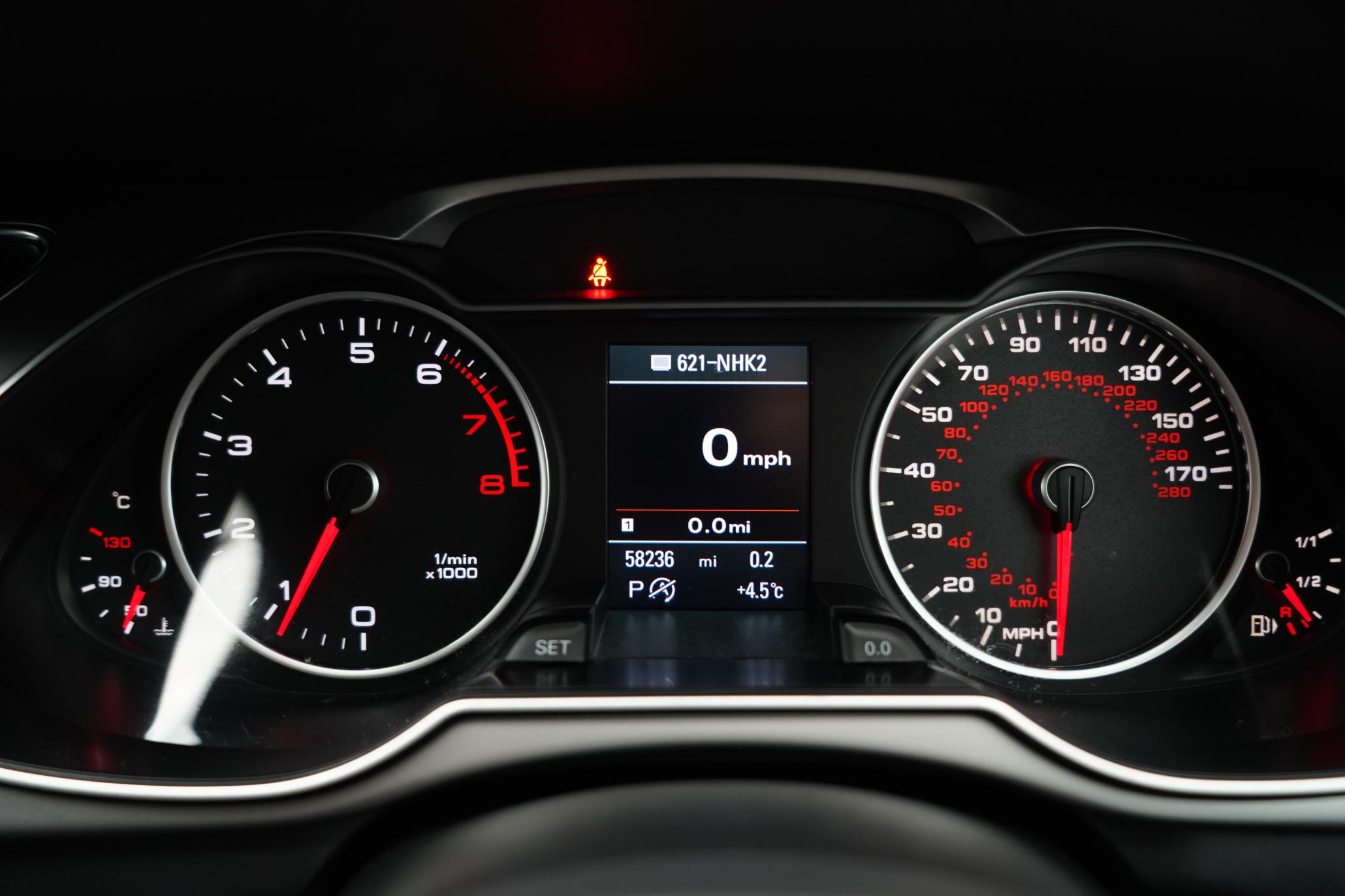 Audi A4 Avant 2.0 TFSI S line Estate 5dr Petrol Multitronic Euro 5 (s/s) (211 ps)