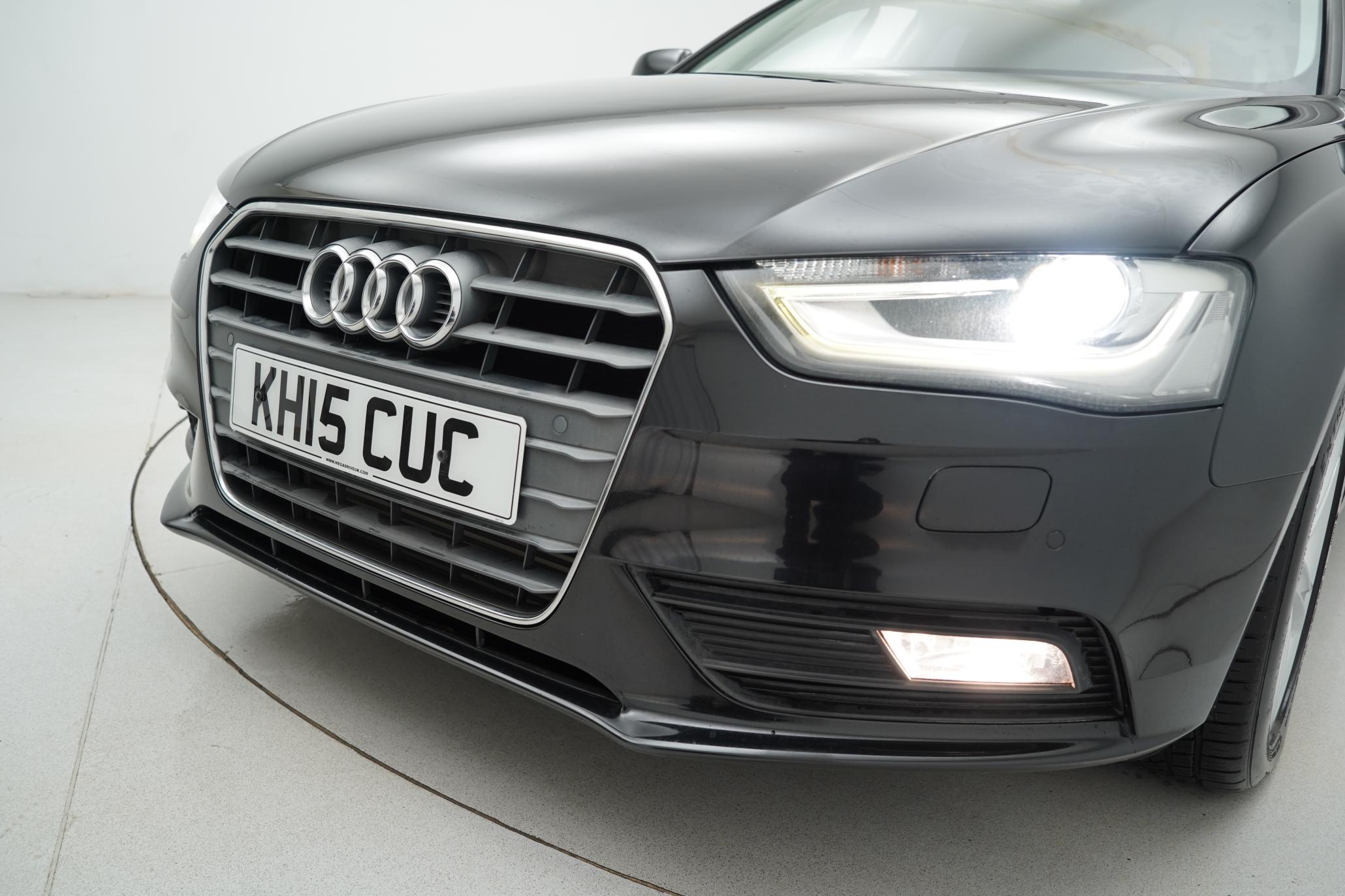 Audi A4 Avant 2.0 TFSI S line Estate 5dr Petrol Multitronic Euro 5 (s/s) (211 ps)