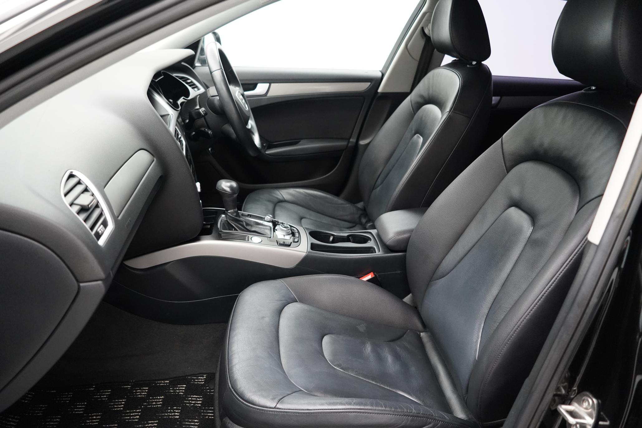 Audi A4 Avant 2.0 TFSI S line Estate 5dr Petrol Multitronic Euro 5 (s/s) (211 ps)