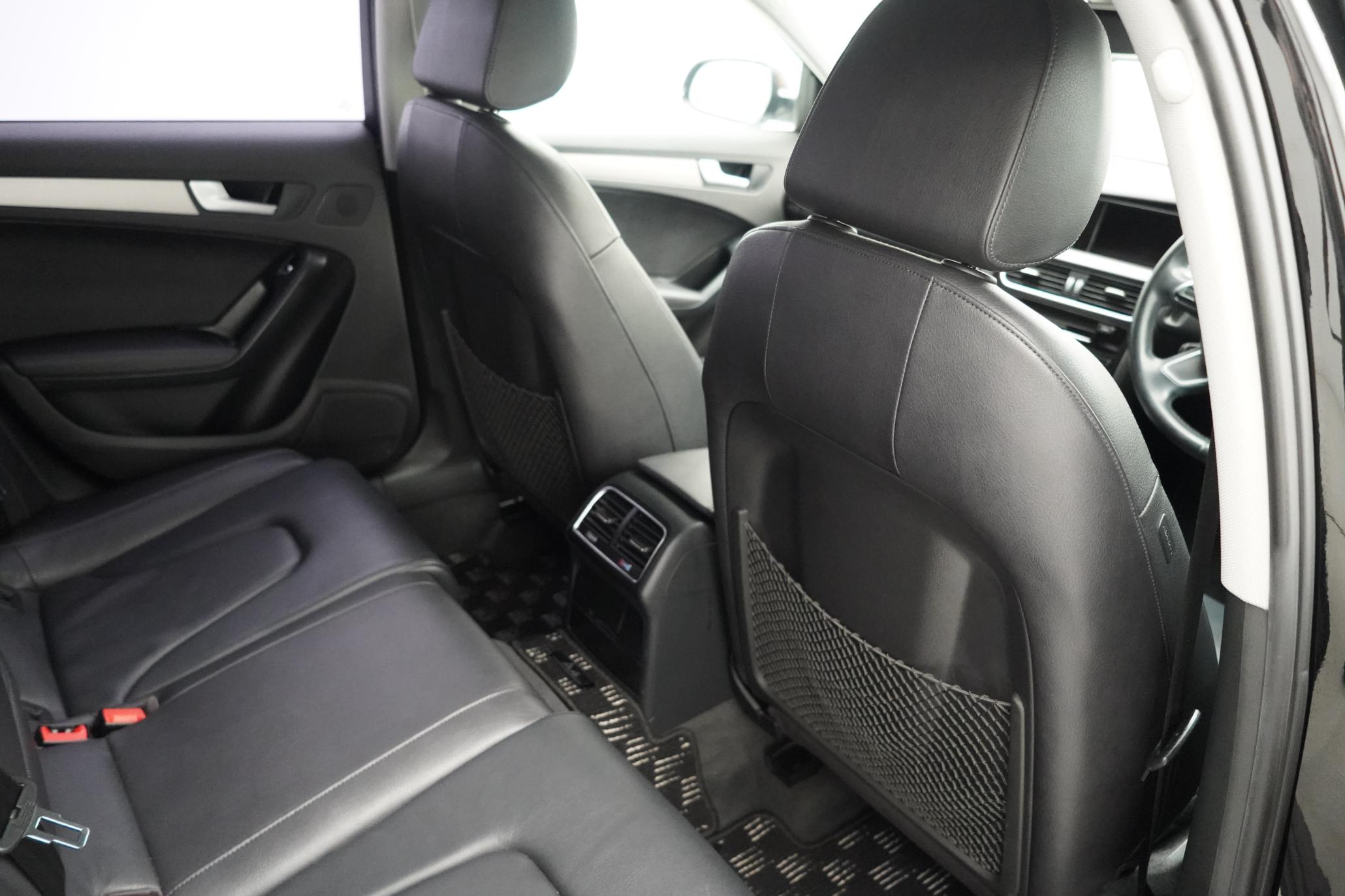 Audi A4 Avant 2.0 TFSI S line Estate 5dr Petrol Multitronic Euro 5 (s/s) (211 ps)