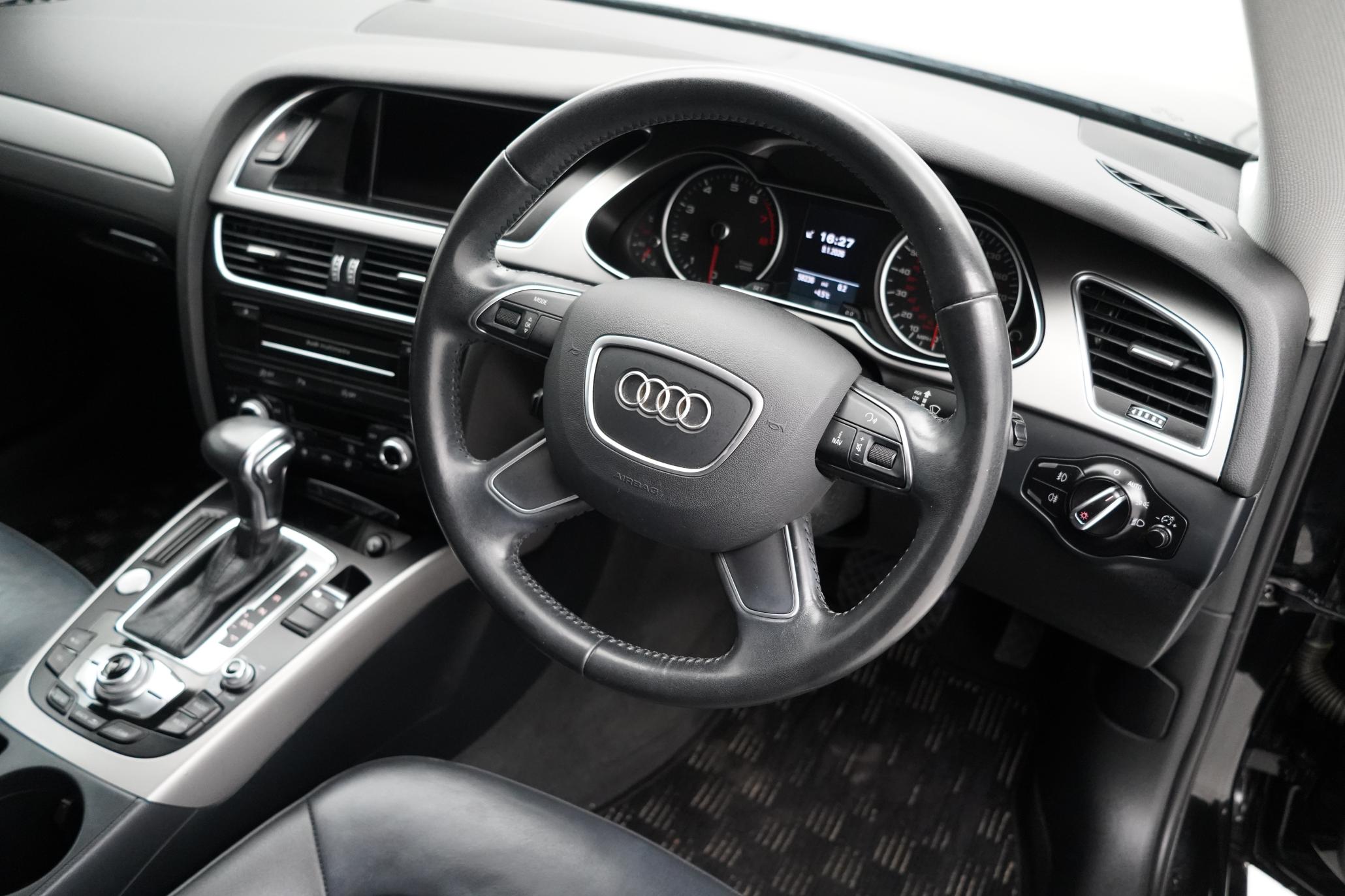 Audi A4 Avant 2.0 TFSI S line Estate 5dr Petrol Multitronic Euro 5 (s/s) (211 ps)