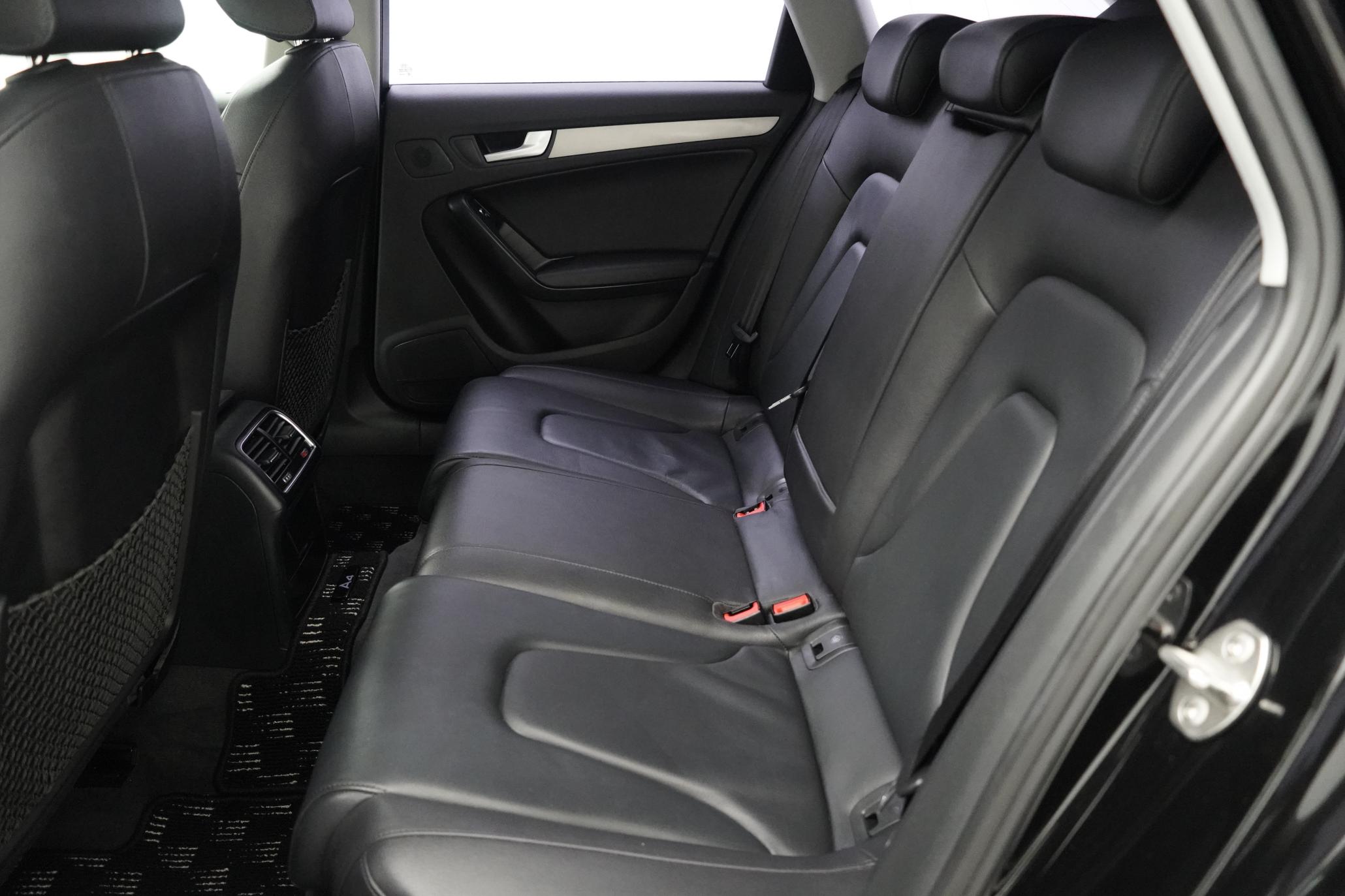 Audi A4 Avant 2.0 TFSI S line Estate 5dr Petrol Multitronic Euro 5 (s/s) (211 ps)