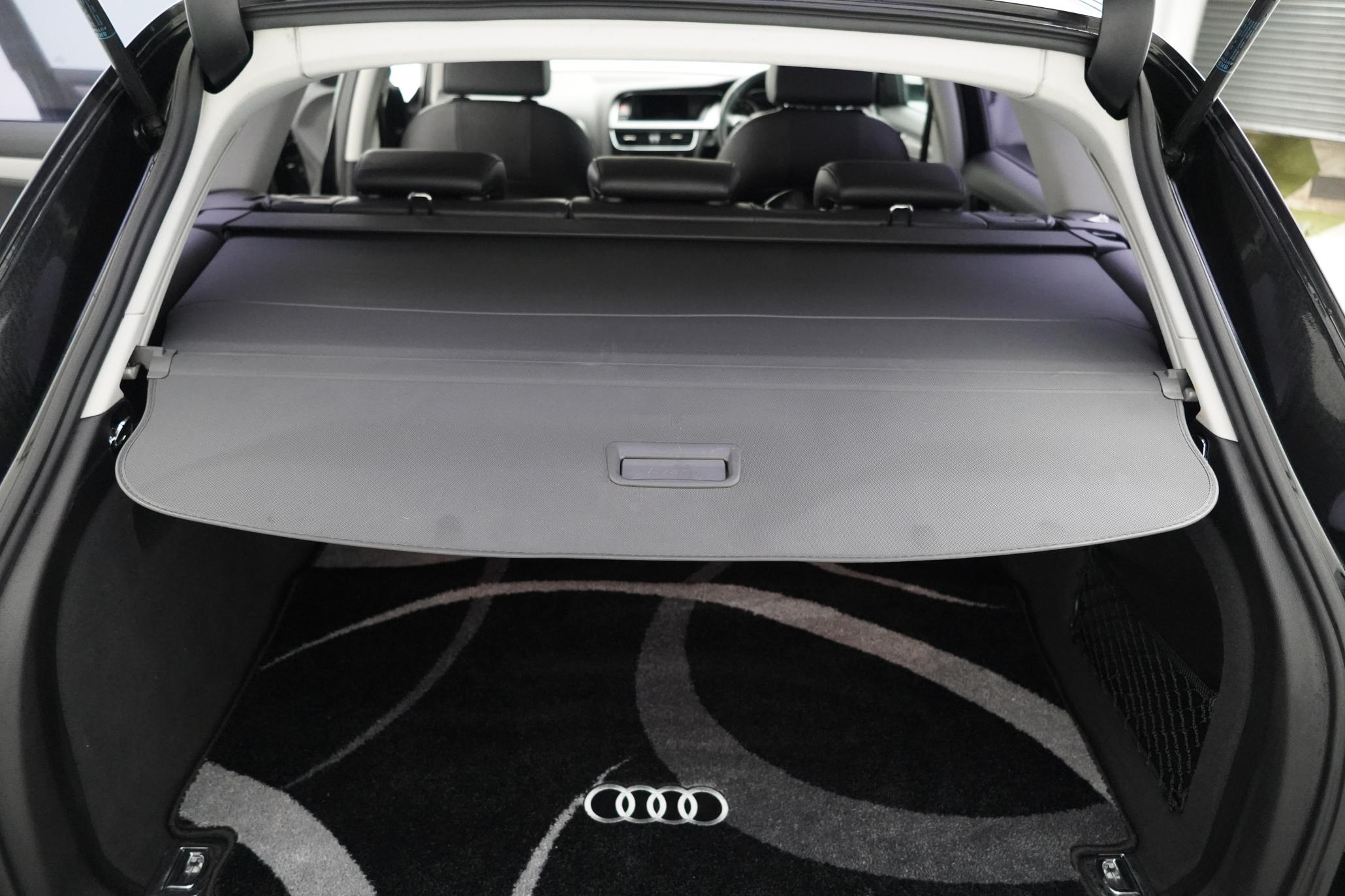 Audi A4 Avant 2.0 TFSI S line Estate 5dr Petrol Multitronic Euro 5 (s/s) (211 ps)