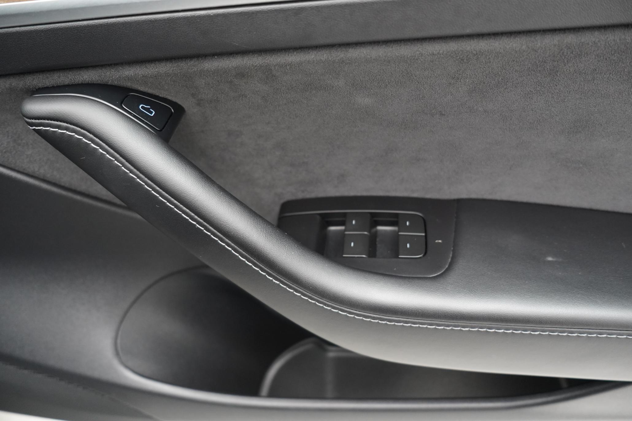Tesla Model 3 (Dual Motor) Long Range Saloon 4dr Electric Auto 4WDE (346 ps)