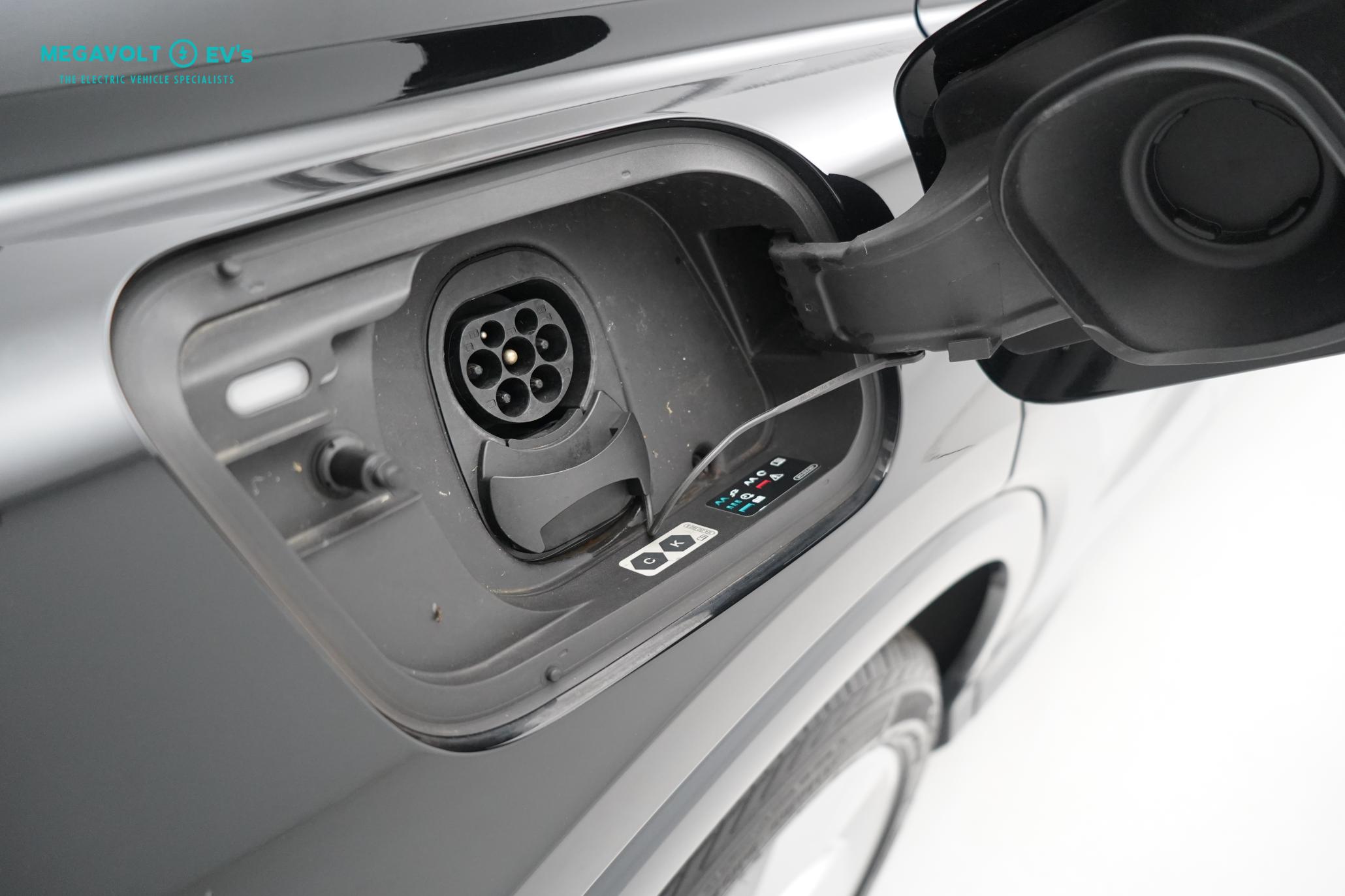 Audi Q4 e-tron 40 S line SUV 5dr Electric Auto 82kWh (204 ps)
