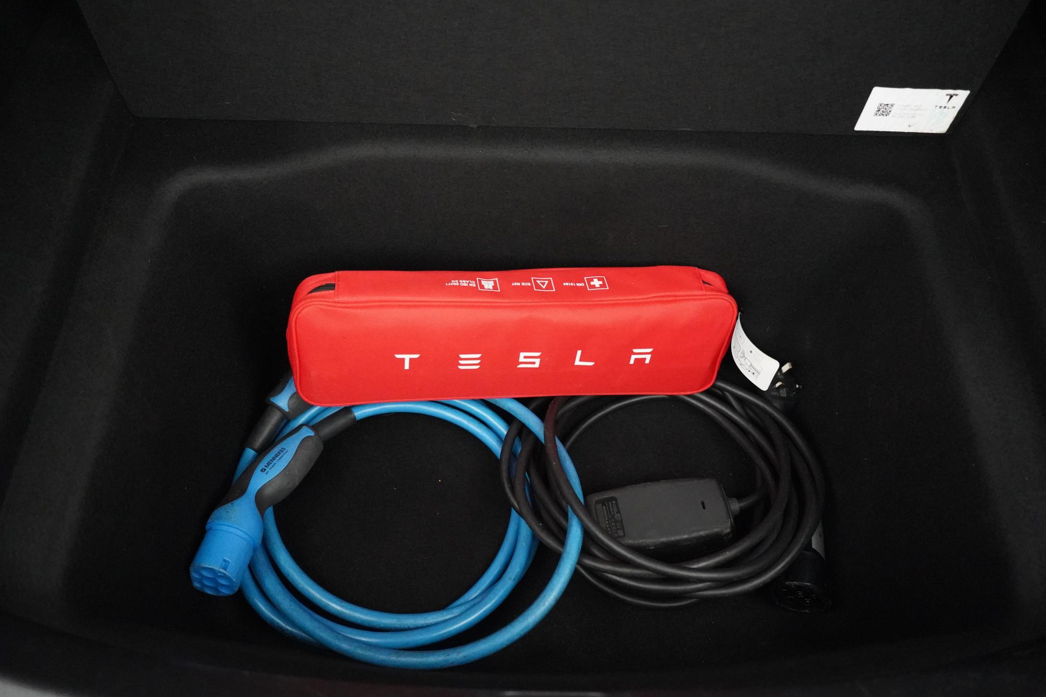 Tesla Model 3 (Dual Motor) Long Range Saloon 4dr Electric Auto 4WDE (346 ps)