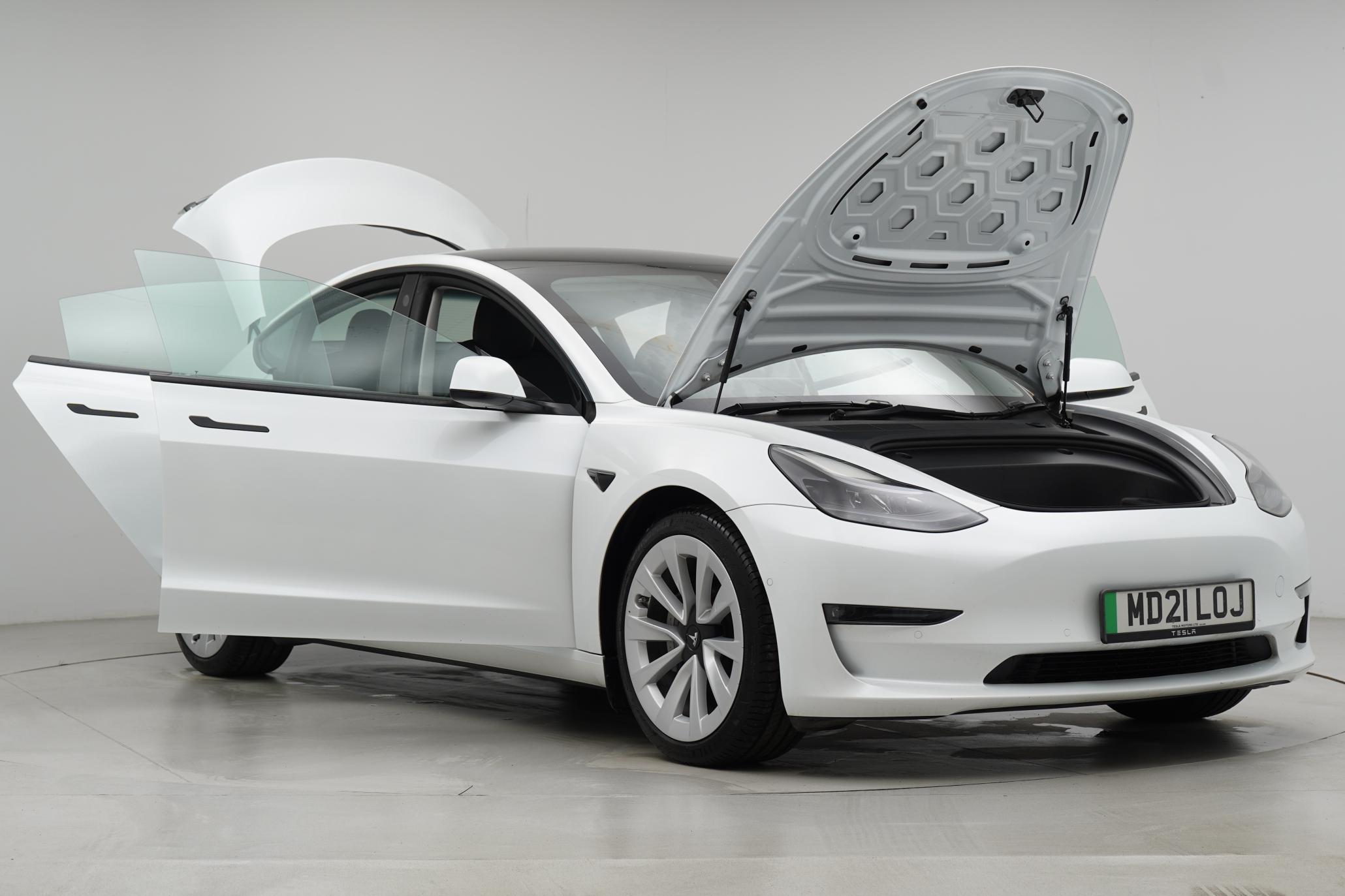 Tesla Model 3 (Dual Motor) Long Range Saloon 4dr Electric Auto 4WDE (346 ps)