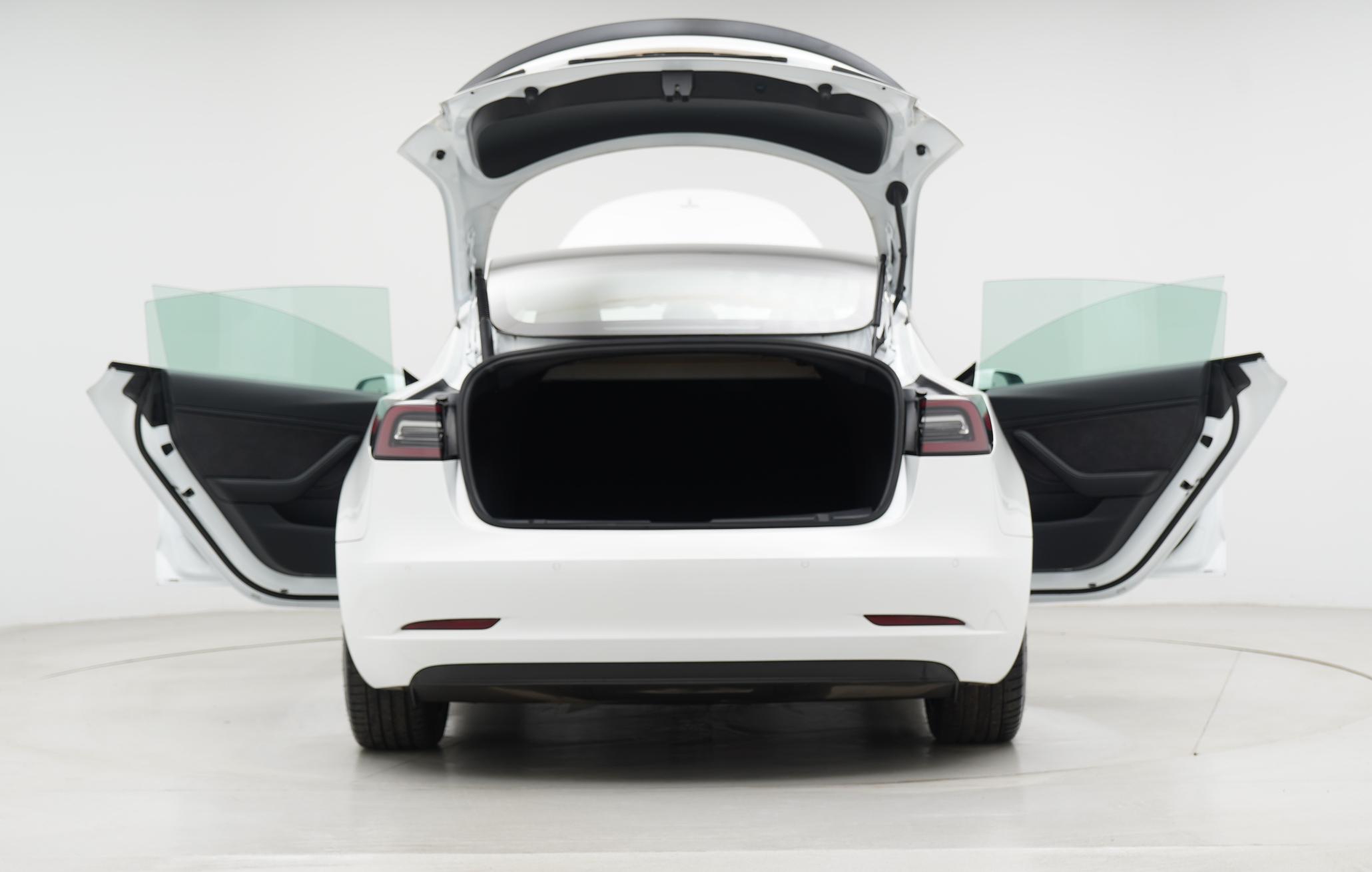 Tesla Model 3 Standard Range Plus Saloon 4dr Electric Auto RWD (241 bhp)