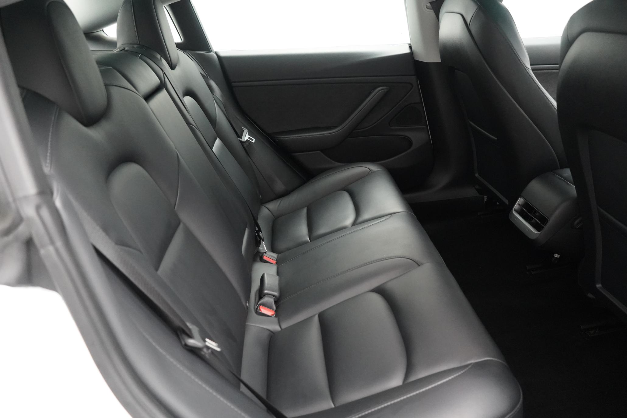 Tesla Model 3 Standard Range Plus Saloon 4dr Electric Auto RWD (241 bhp)