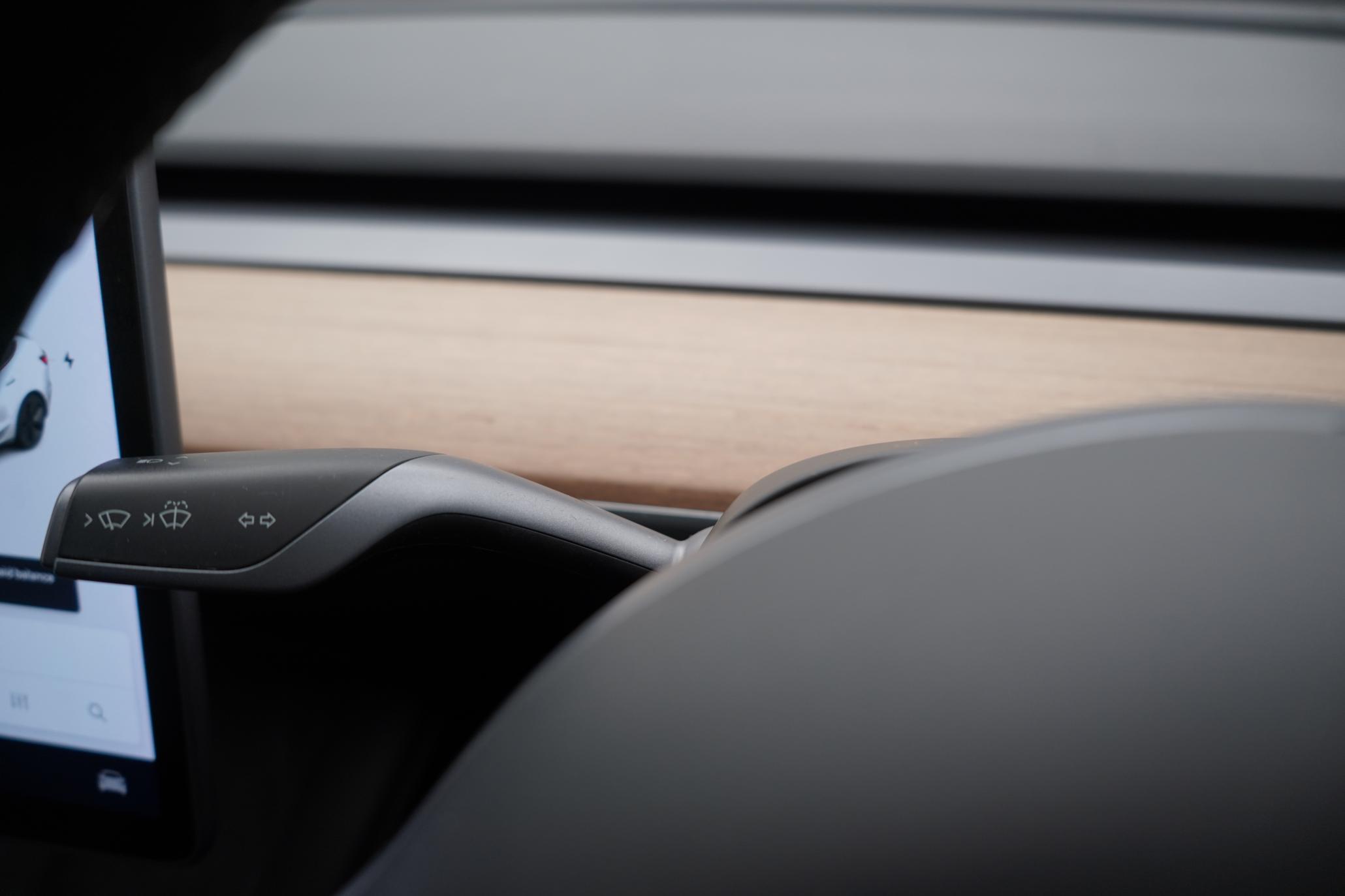 Tesla Model 3 Standard Range Plus Saloon 4dr Electric Auto RWD (241 bhp)