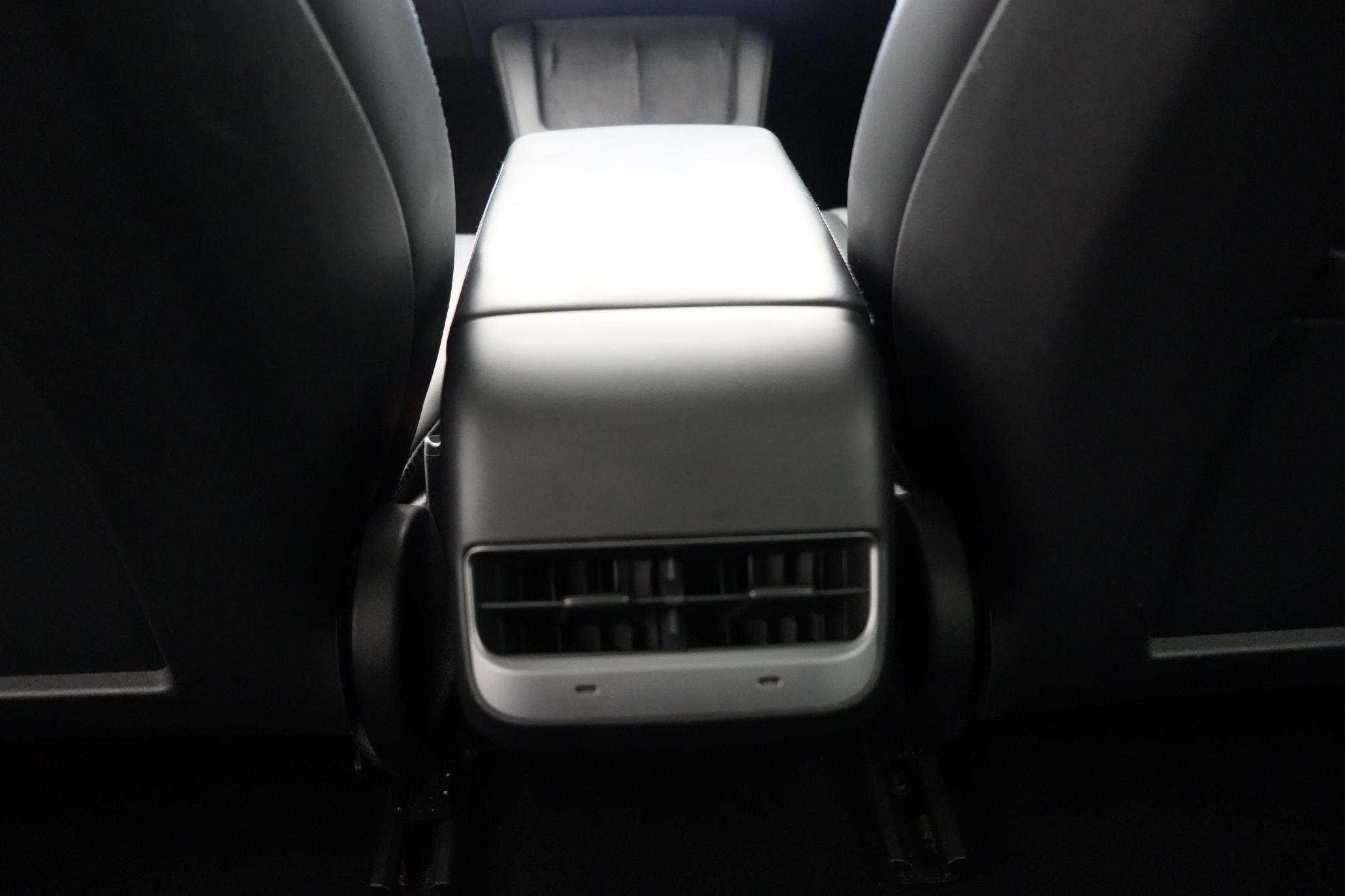 Tesla Model 3 Standard Range Plus Saloon 4dr Electric Auto RWD (241 bhp)