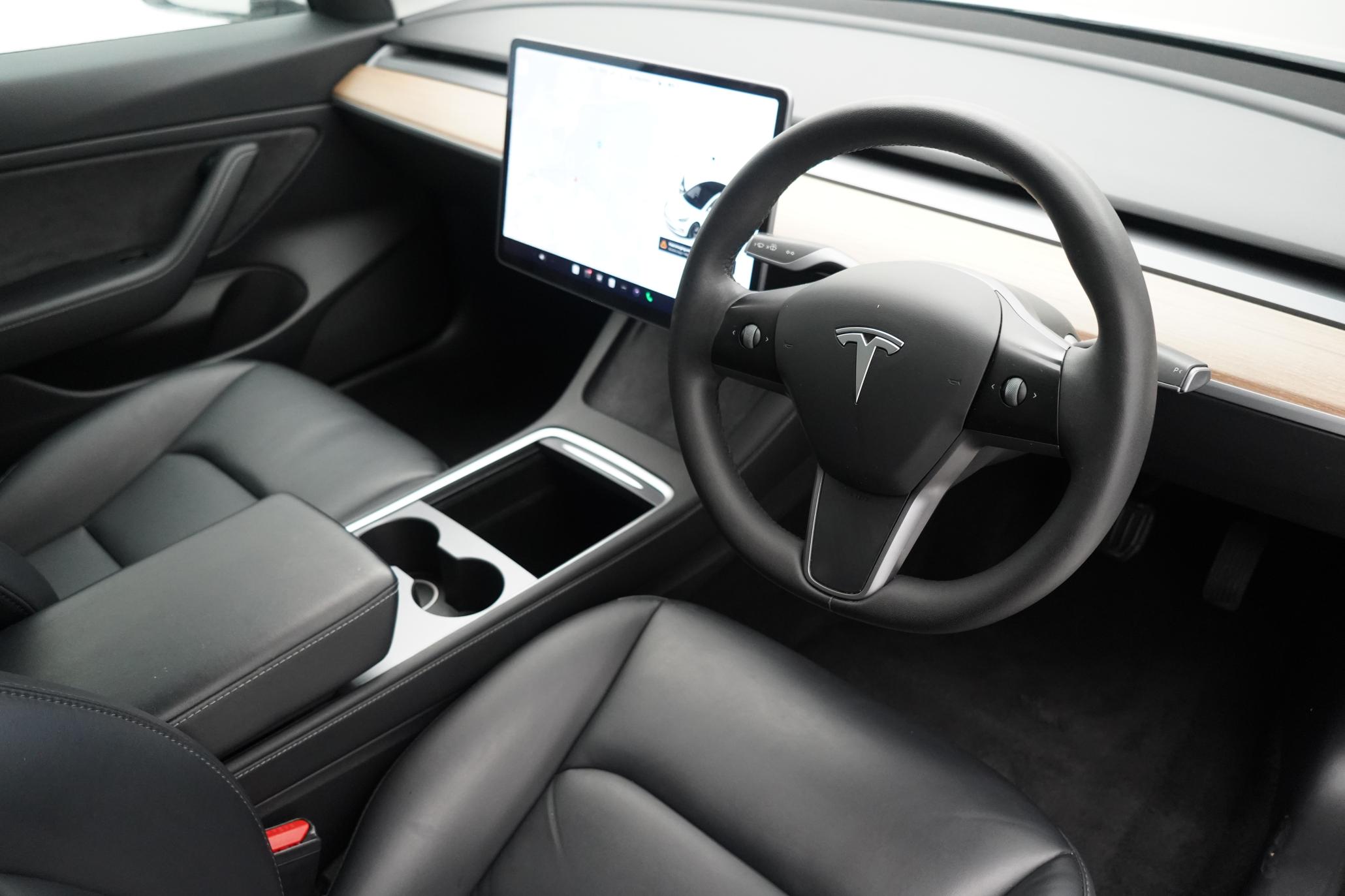 Tesla Model 3 Standard Range Plus Saloon 4dr Electric Auto RWD (241 bhp)