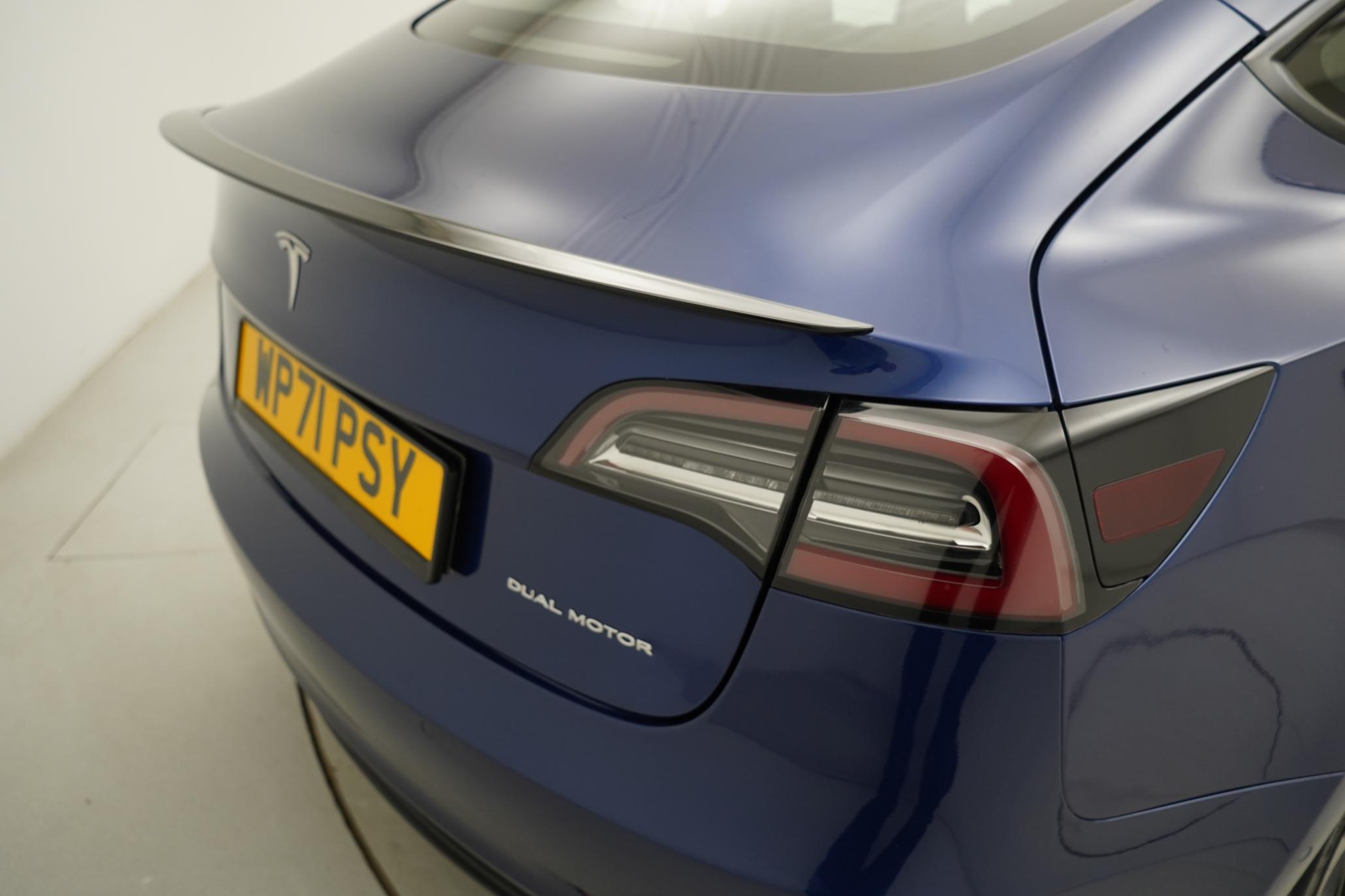 Tesla Model 3 (Dual Motor) Long Range Saloon 4dr Electric Auto 4WDE (346 ps)