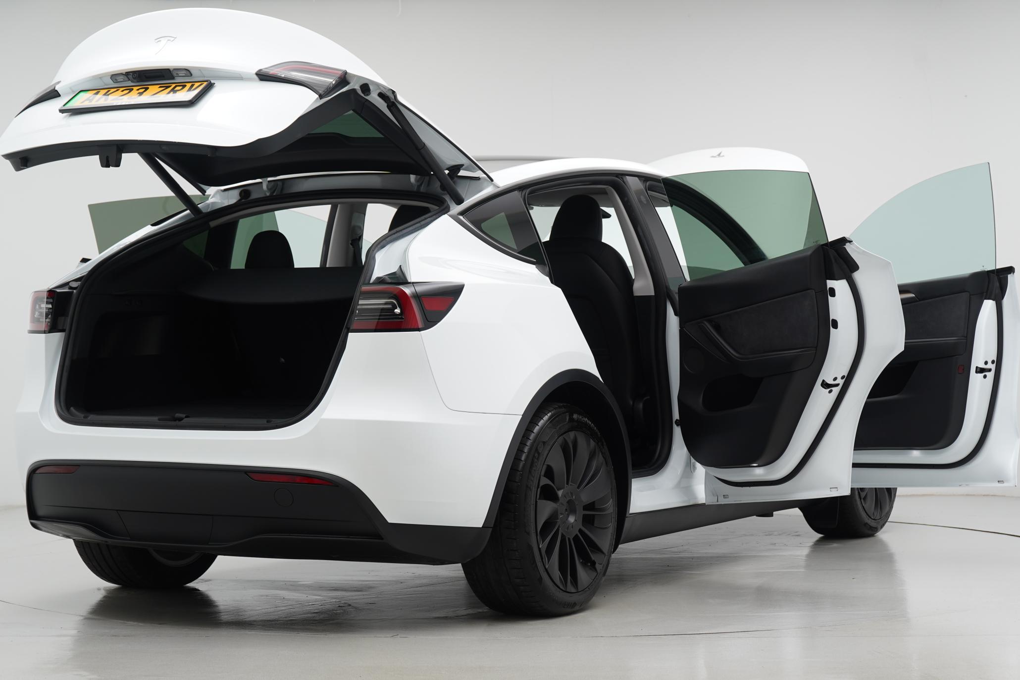 Tesla Model Y SUV 5dr Electric Auto RWD (346 ps)