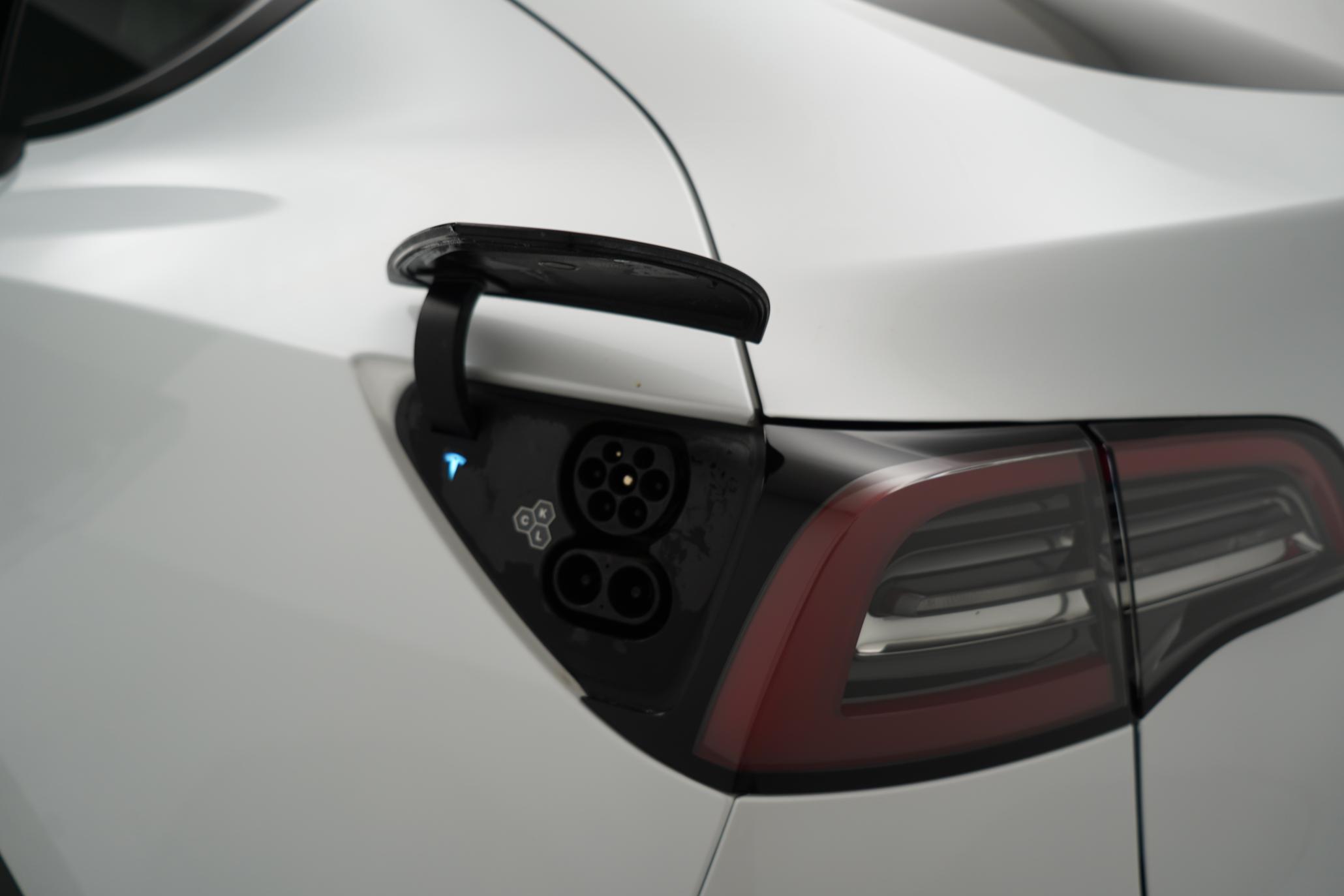 Tesla Model Y SUV 5dr Electric Auto RWD (346 ps)