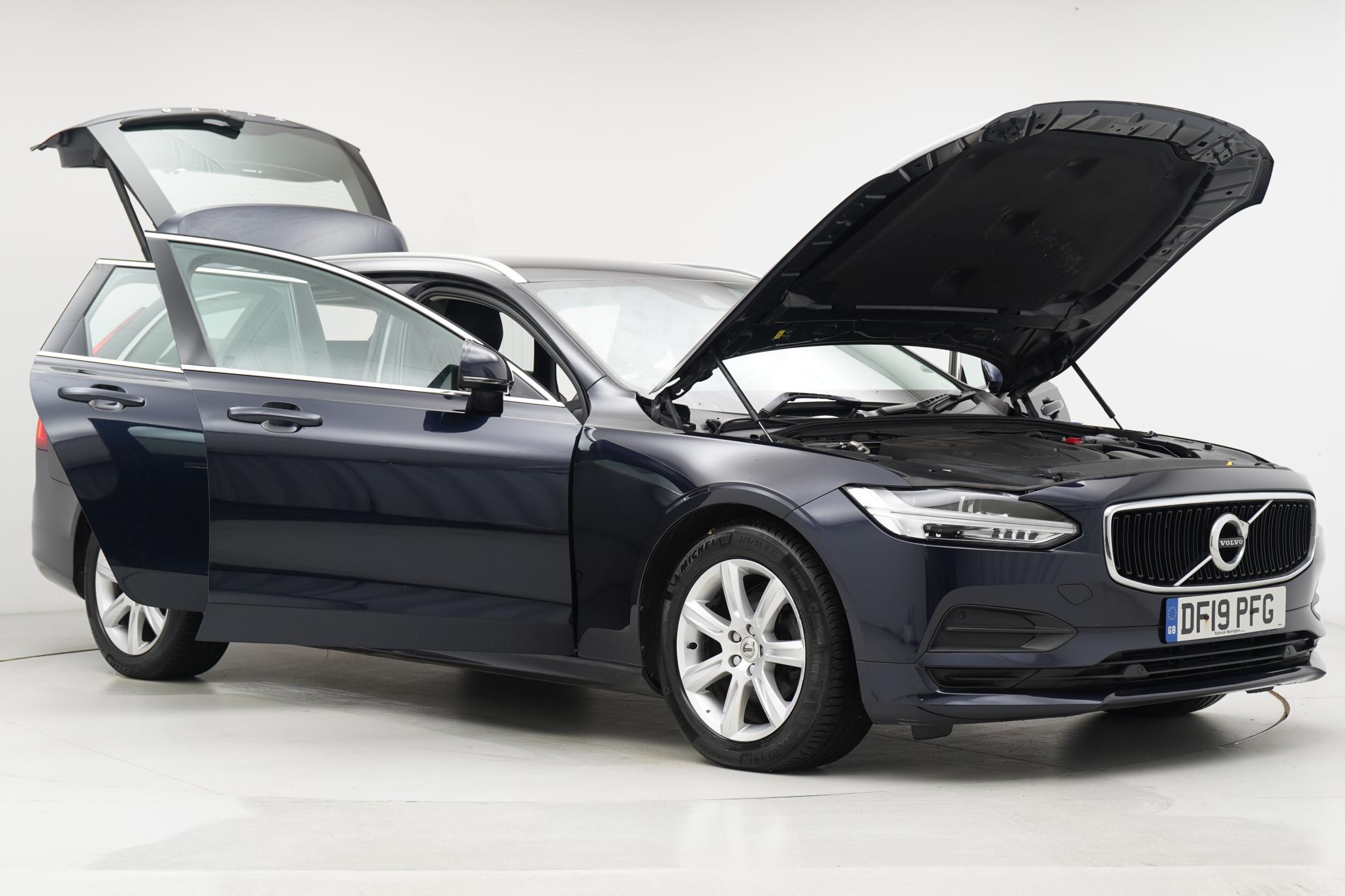 Volvo V90 2.0 D4 Momentum Estate 5dr Diesel Auto Euro 6 (s/s) (190 ps)