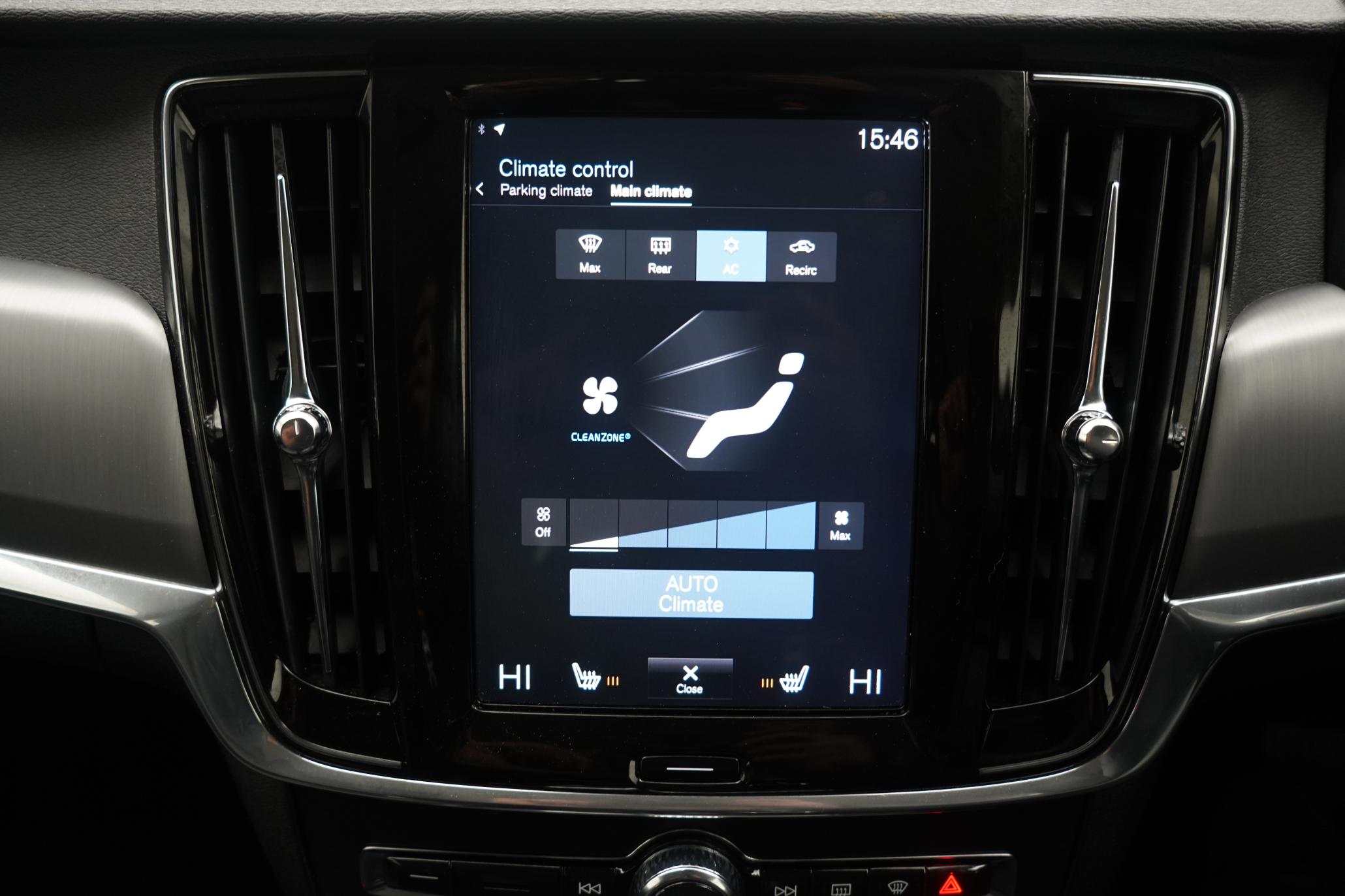 Volvo V90 2.0 D4 Momentum Estate 5dr Diesel Auto Euro 6 (s/s) (190 ps)