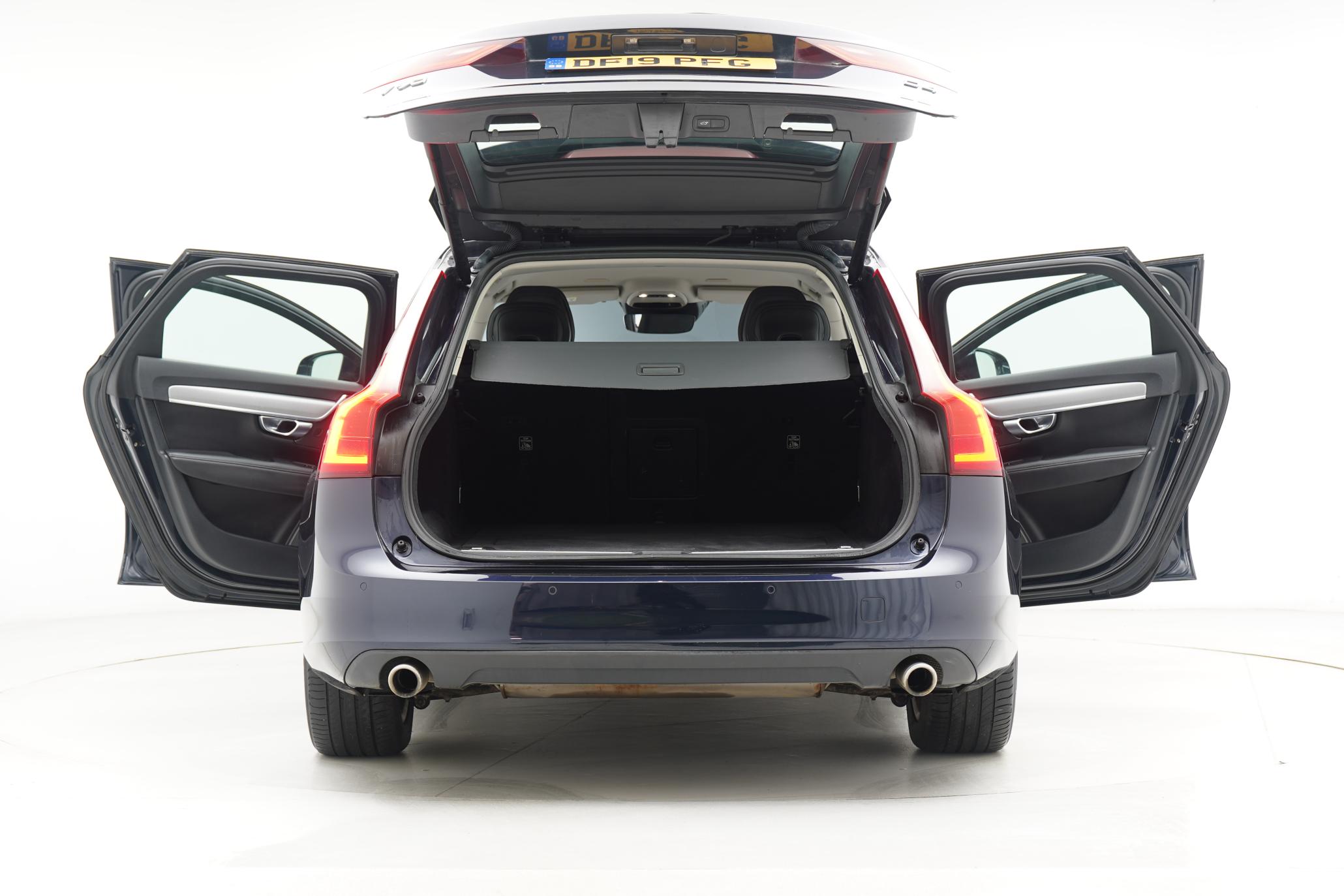 Volvo V90 2.0 D4 Momentum Estate 5dr Diesel Auto Euro 6 (s/s) (190 ps)